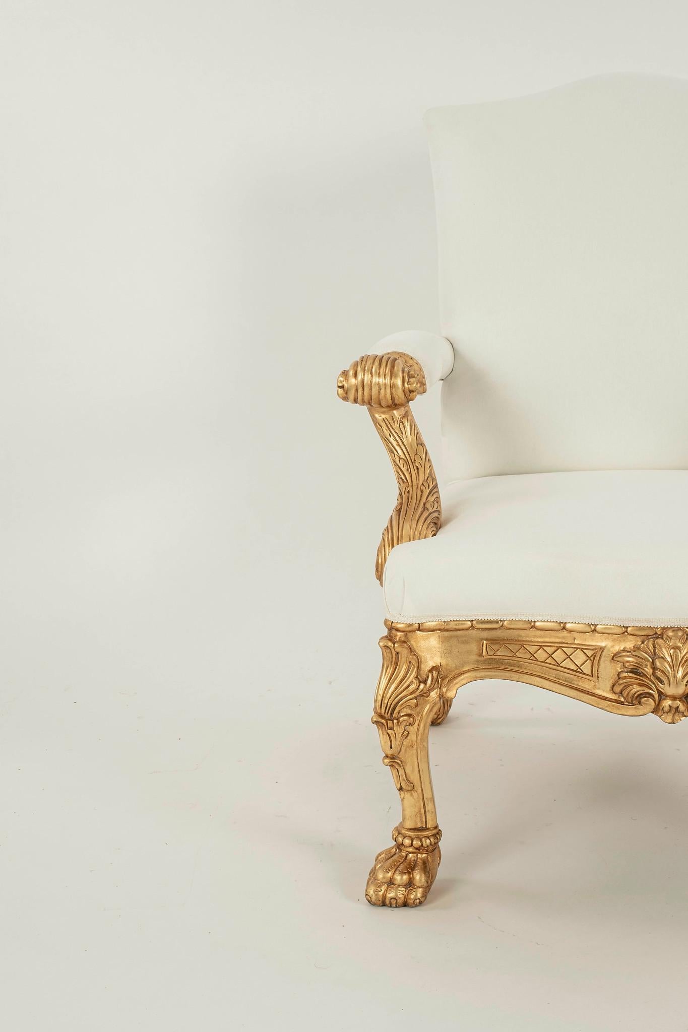 Sessel aus vergoldetem Holz im George-III-Stil COM (21. Jahrhundert und zeitgenössisch) im Angebot