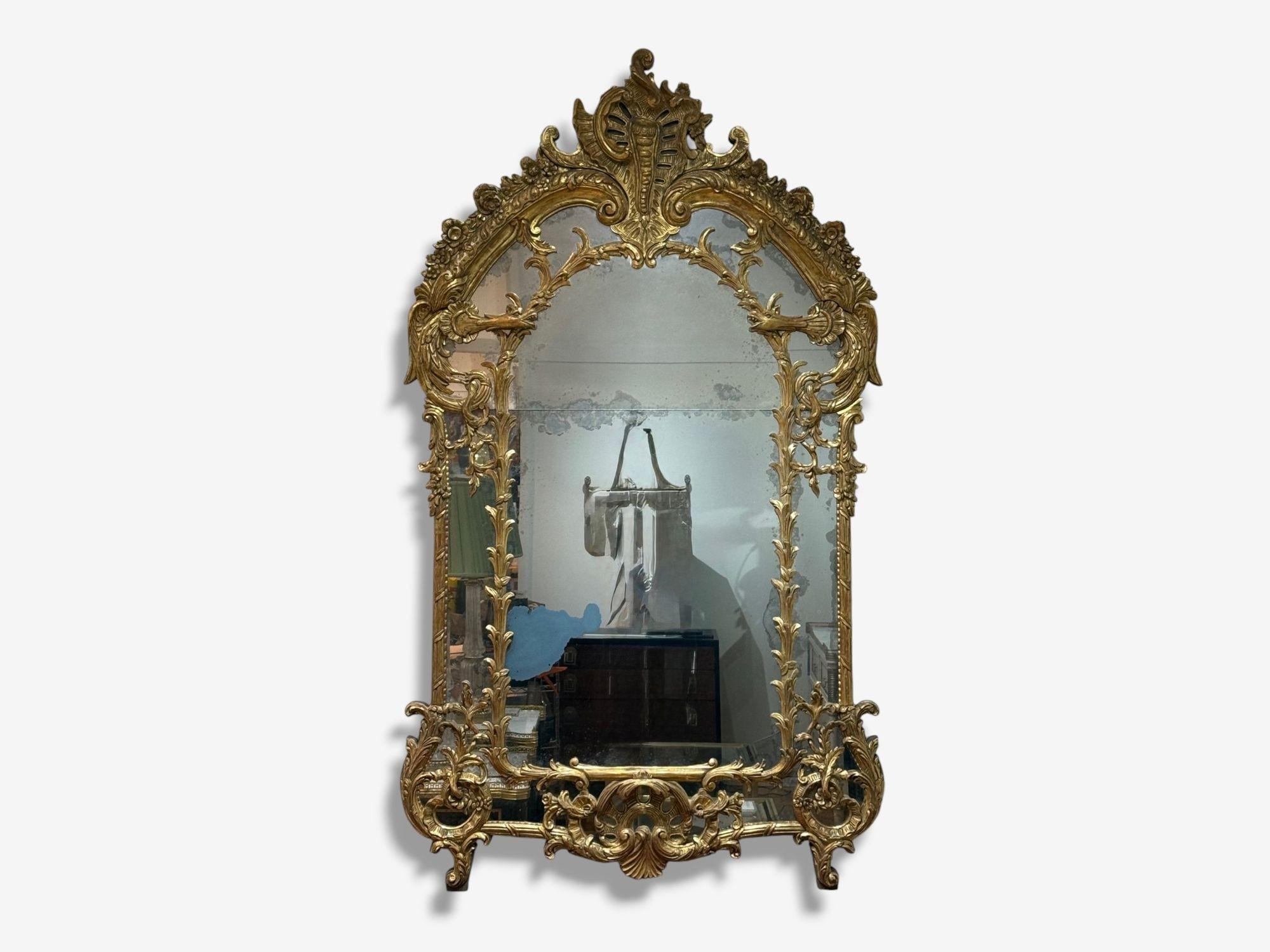 George III Style, Giltwood, Mirror, Monumental Wall Mirrors, England, 1950s In Good Condition For Sale In Manhasset, NY