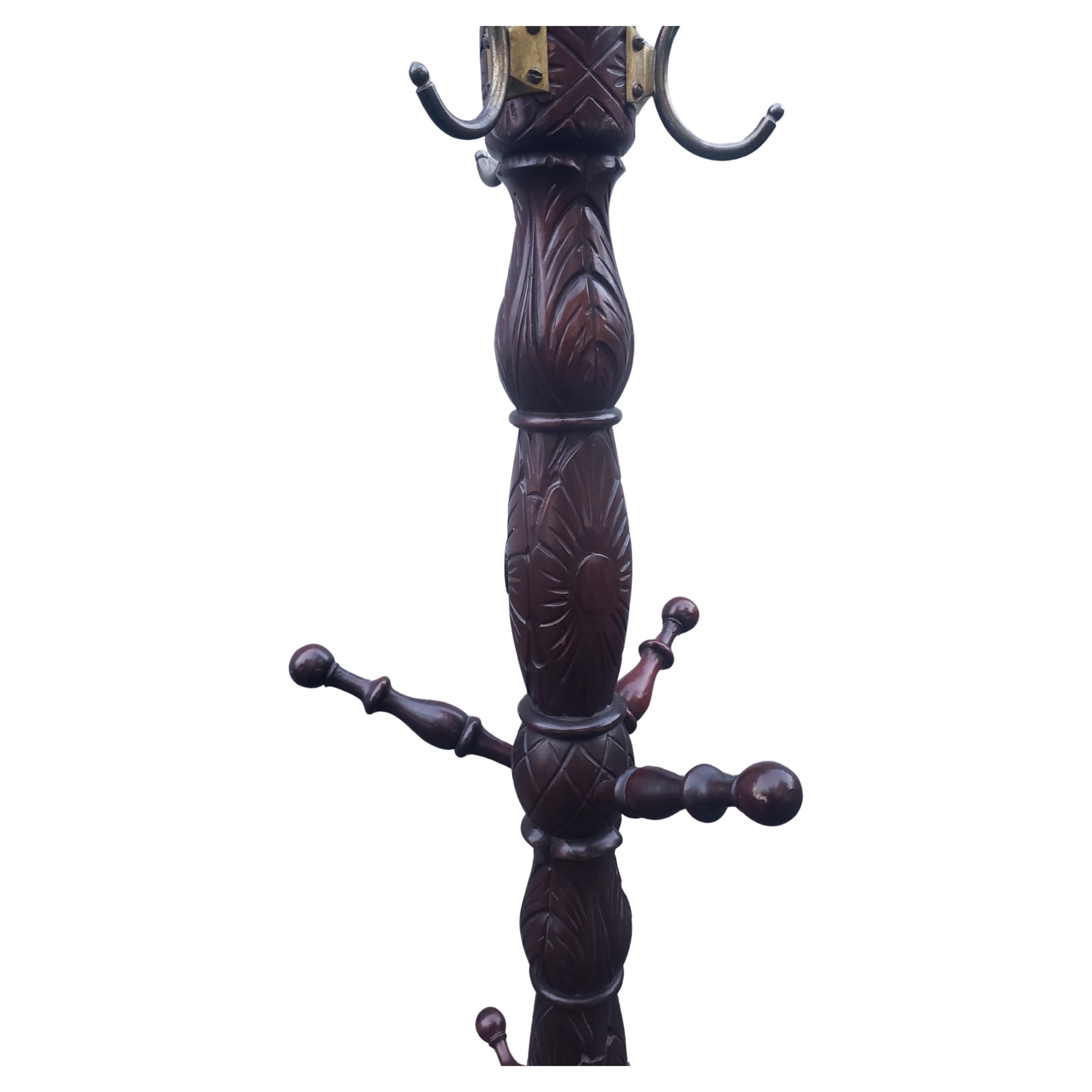 George III Style Hand-Carved Mahogany Coat Rack with Tripod Paw Feet In Good Condition For Sale In Germantown, MD