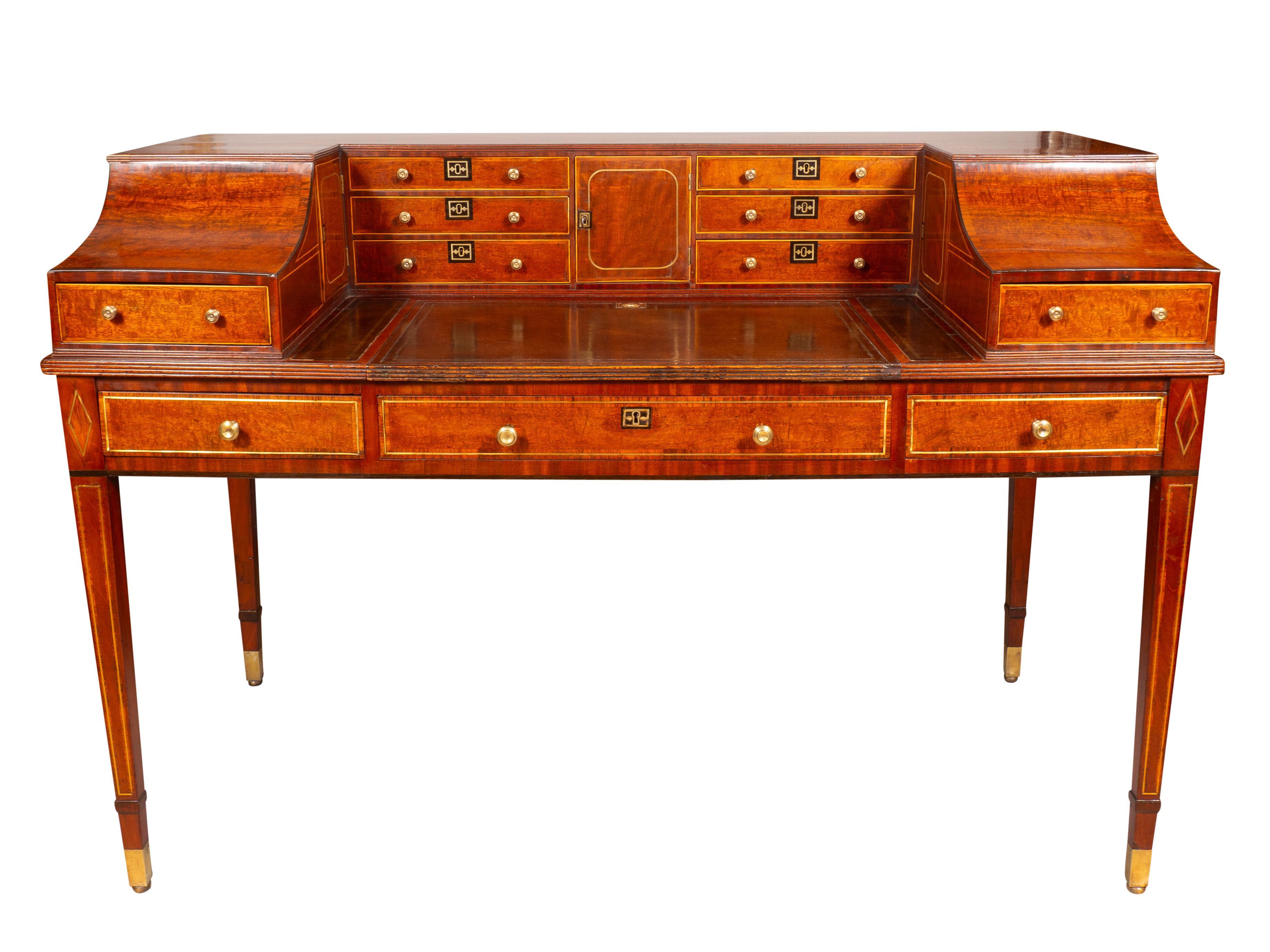 Anglais Bureau de style George III en acajou et laiton incrusté de Carleton House en vente