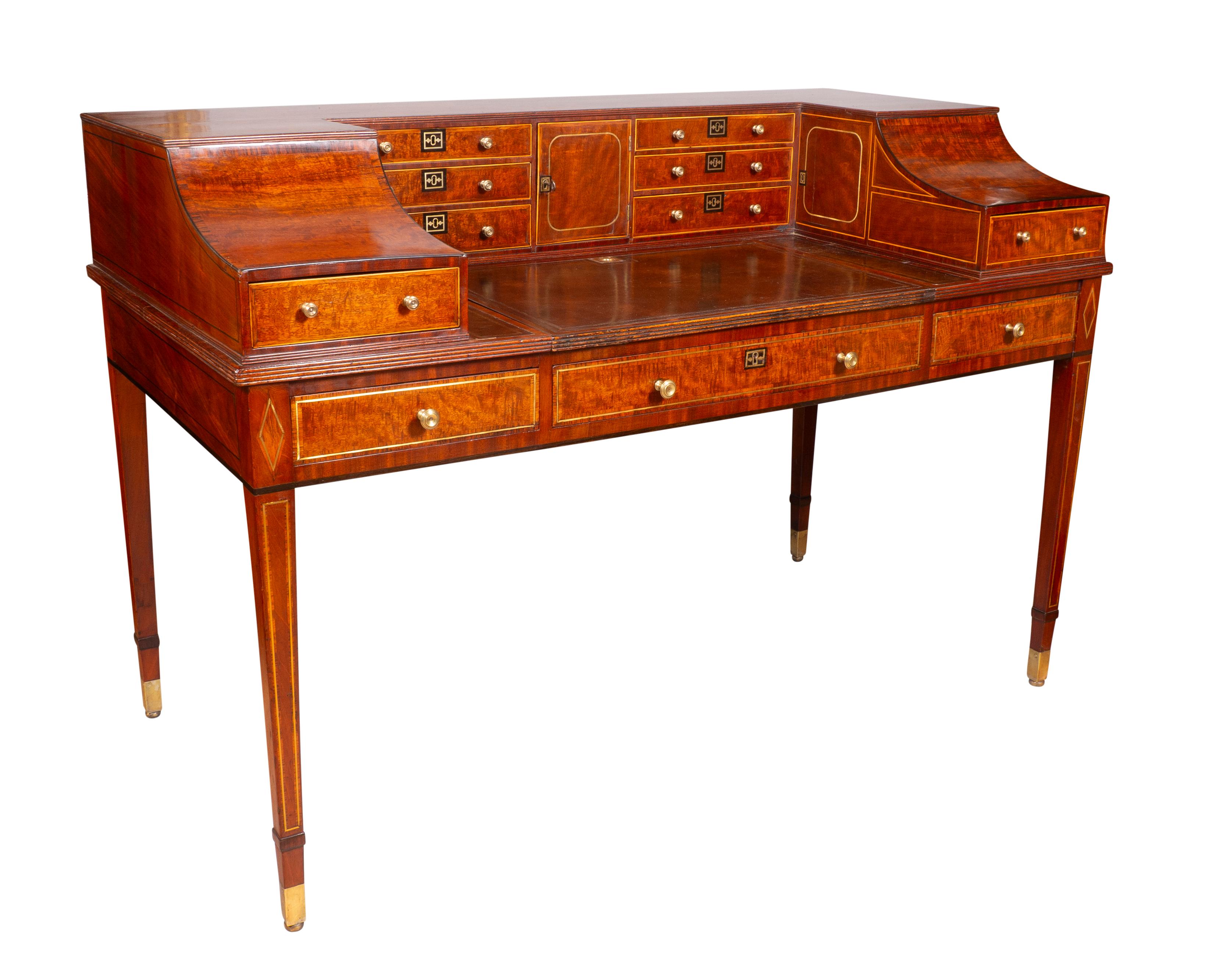 Carleton House-Schreibtisch aus Mahagoni und Messing mit Intarsien im George-III-Stil im Angebot 1
