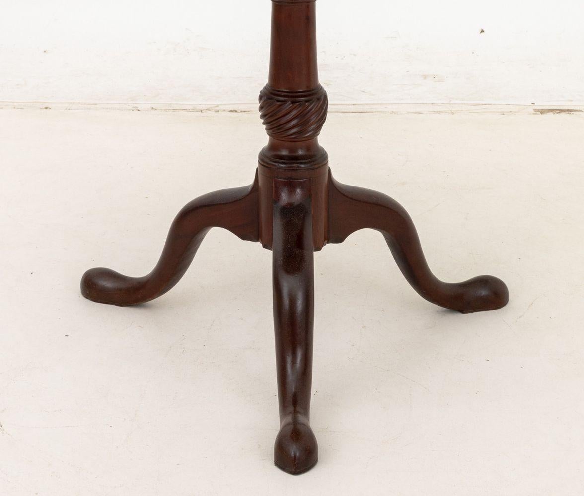 George III Style Mahogany Birdcage Tilt-Top Table In Good Condition For Sale In Astoria, NY