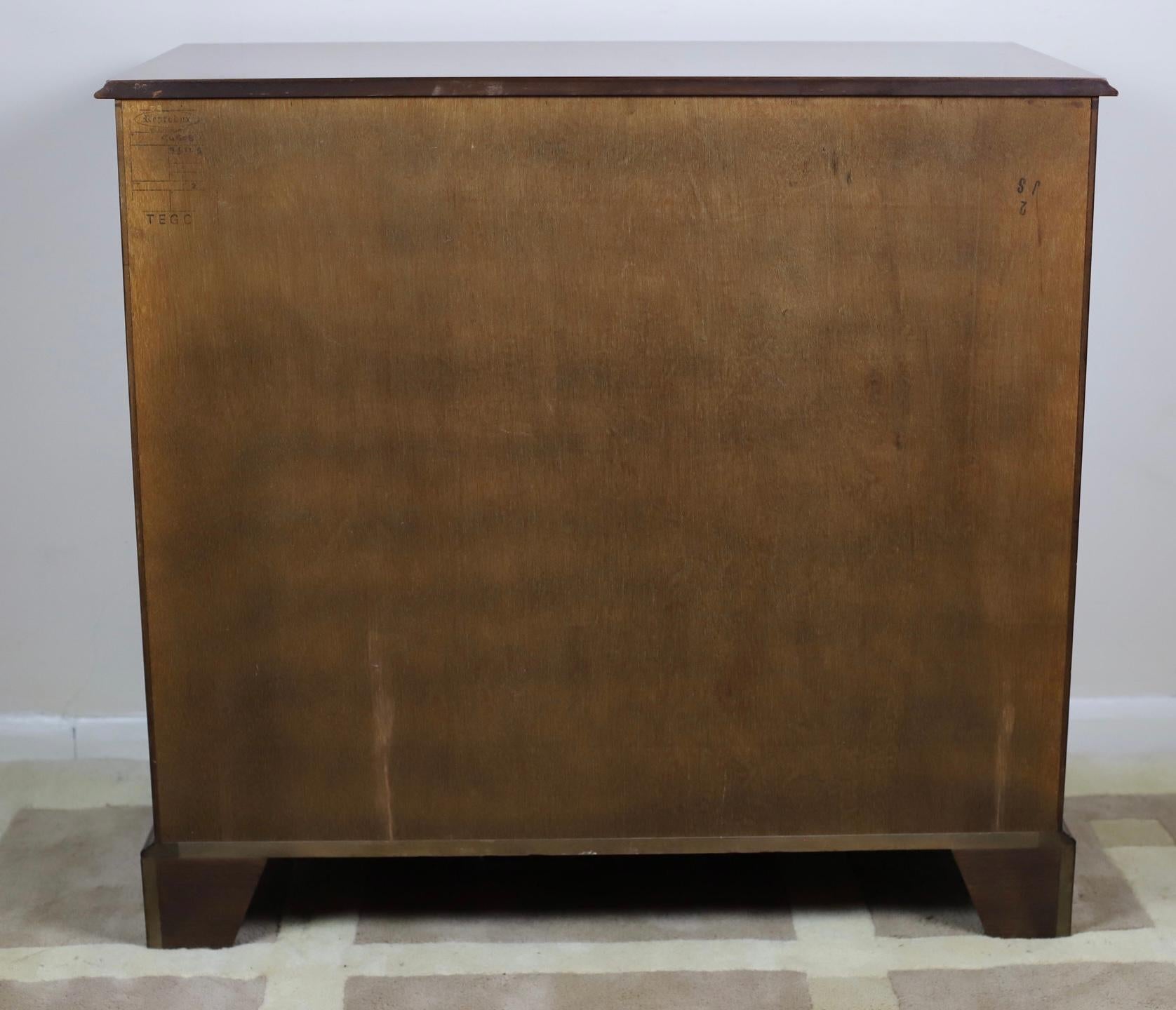 Stile Giorgio III  Cassettiera realizzata da Bevan Funell Reprodu in vendita 11