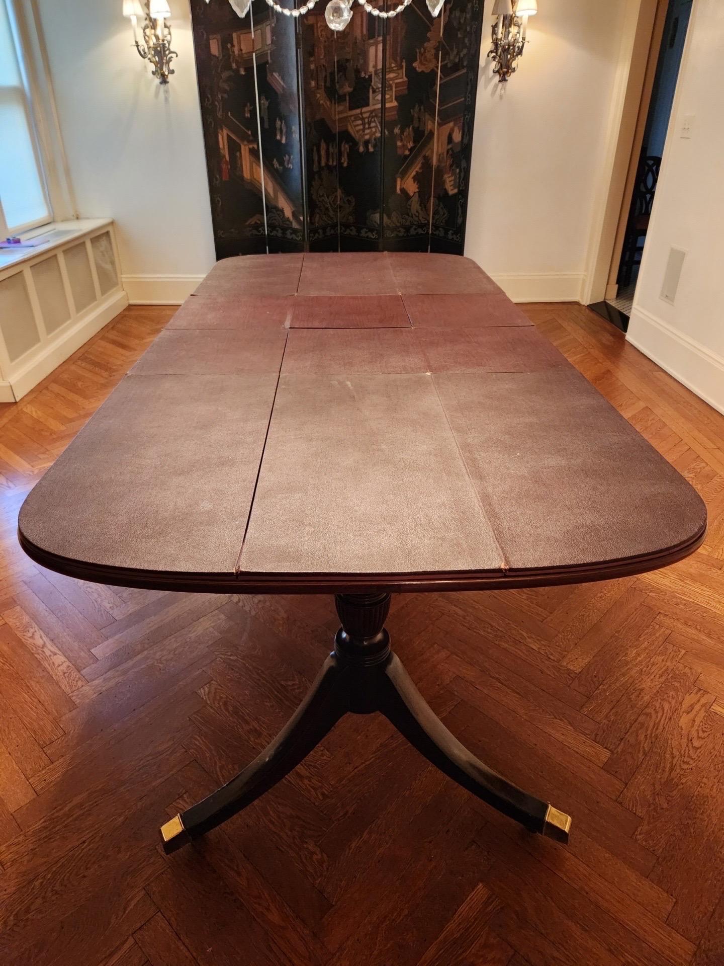 George III Style Mahogany Double Pedestal Dining Table, 20th Century 5