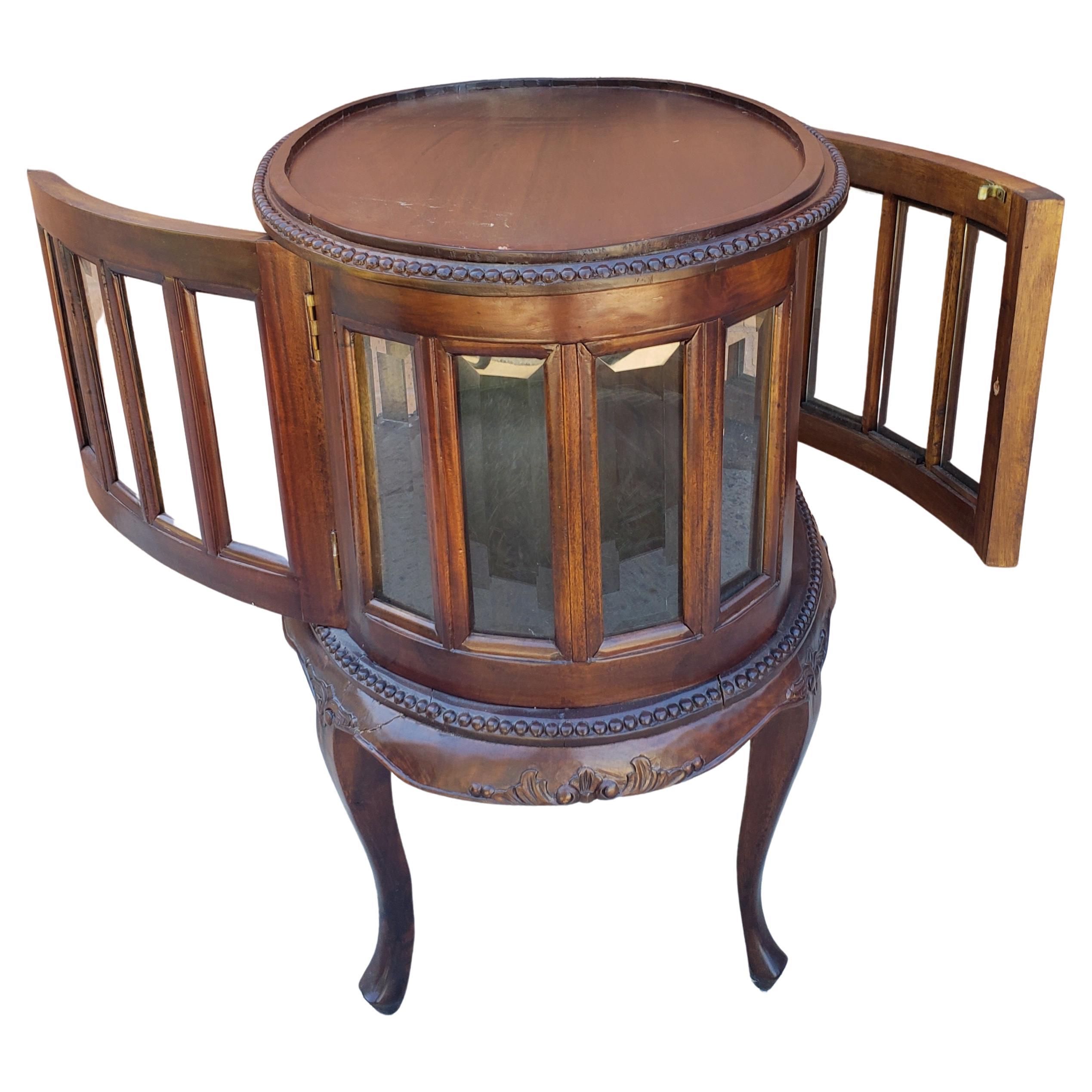 Hand-Crafted George III Style Mahogany Oval Vitrine Table with Two-Handle Tray Top