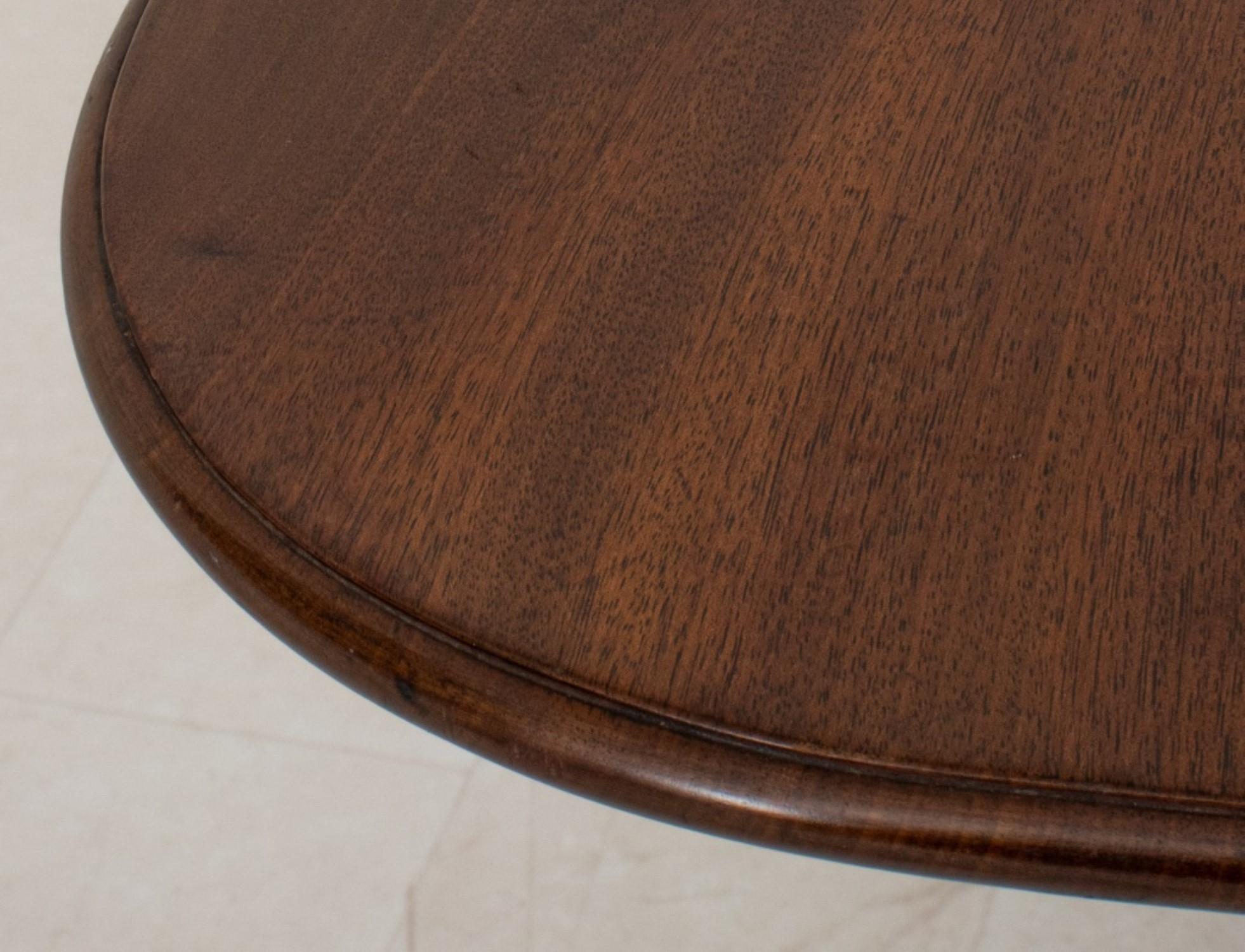 George III Style Mahogany Pembroke Table In Good Condition For Sale In New York, NY
