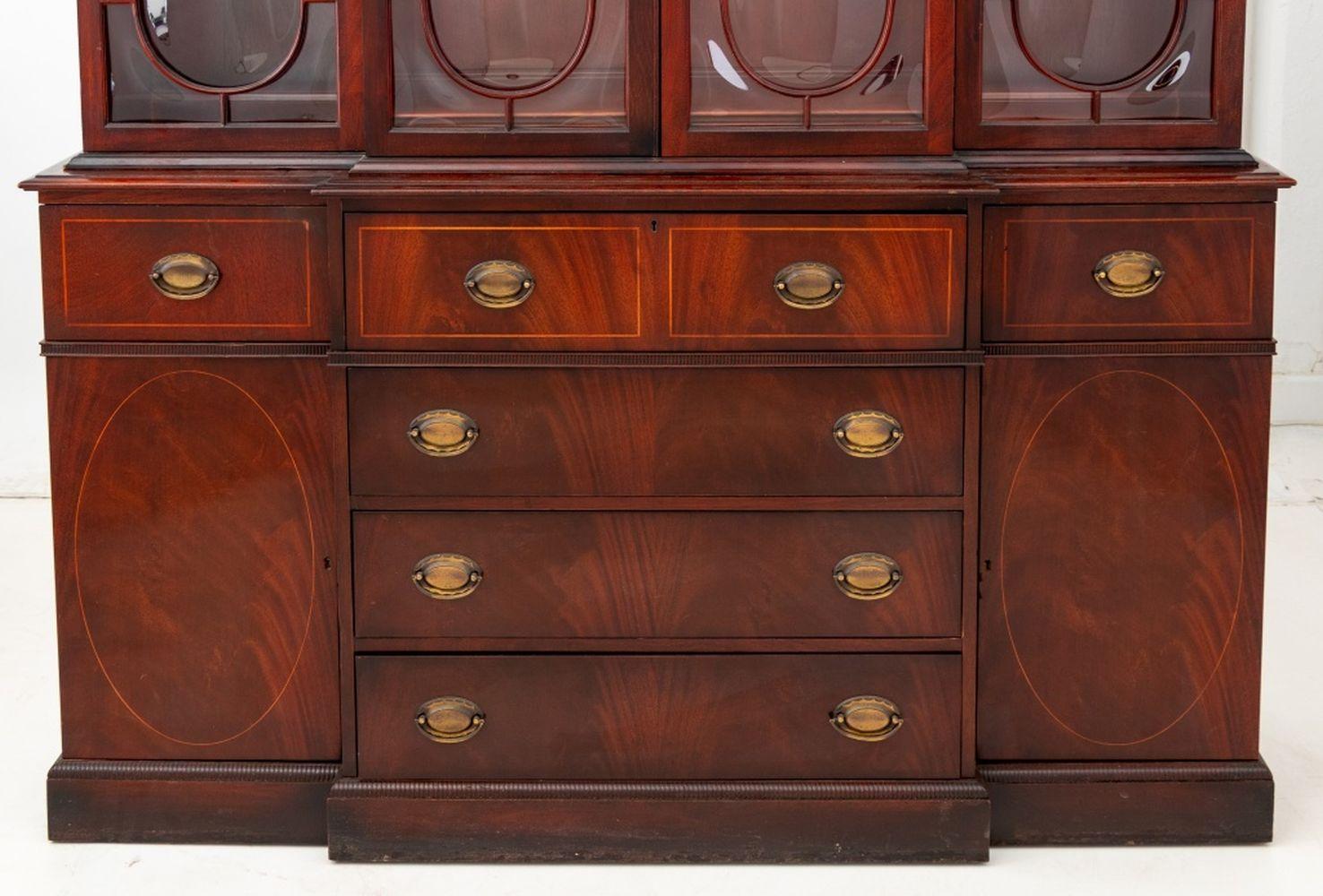 George III Style Mahogany Secretaire Bookcase im Zustand „Gut“ im Angebot in Astoria, NY