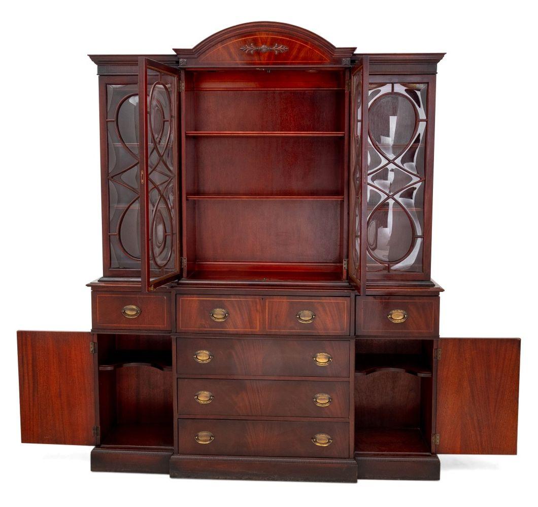 George III Style Mahogany Secretaire Bookcase (Glas) im Angebot