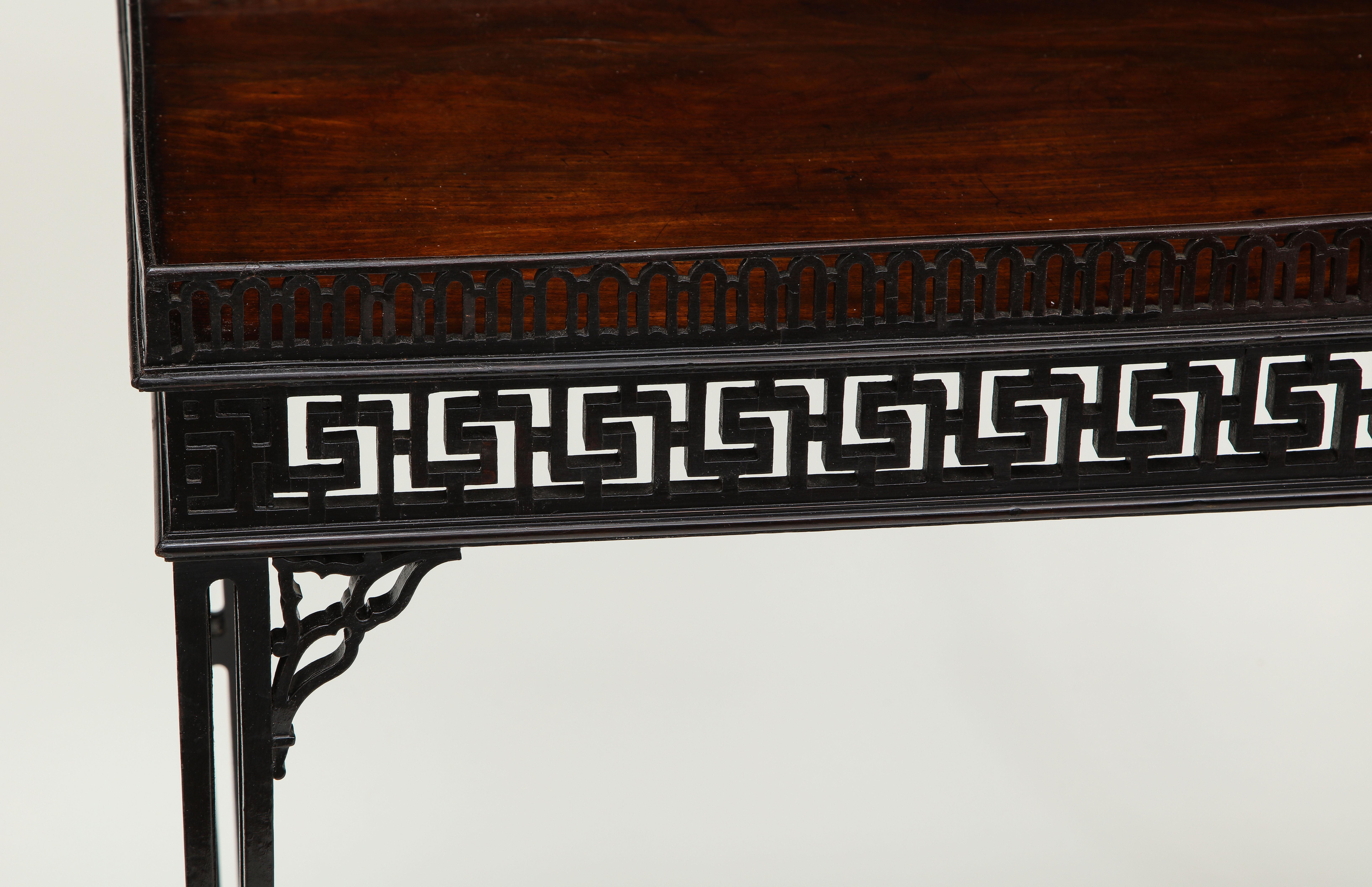 19th Century Chippendale Mahogany Silver Table For Sale 4