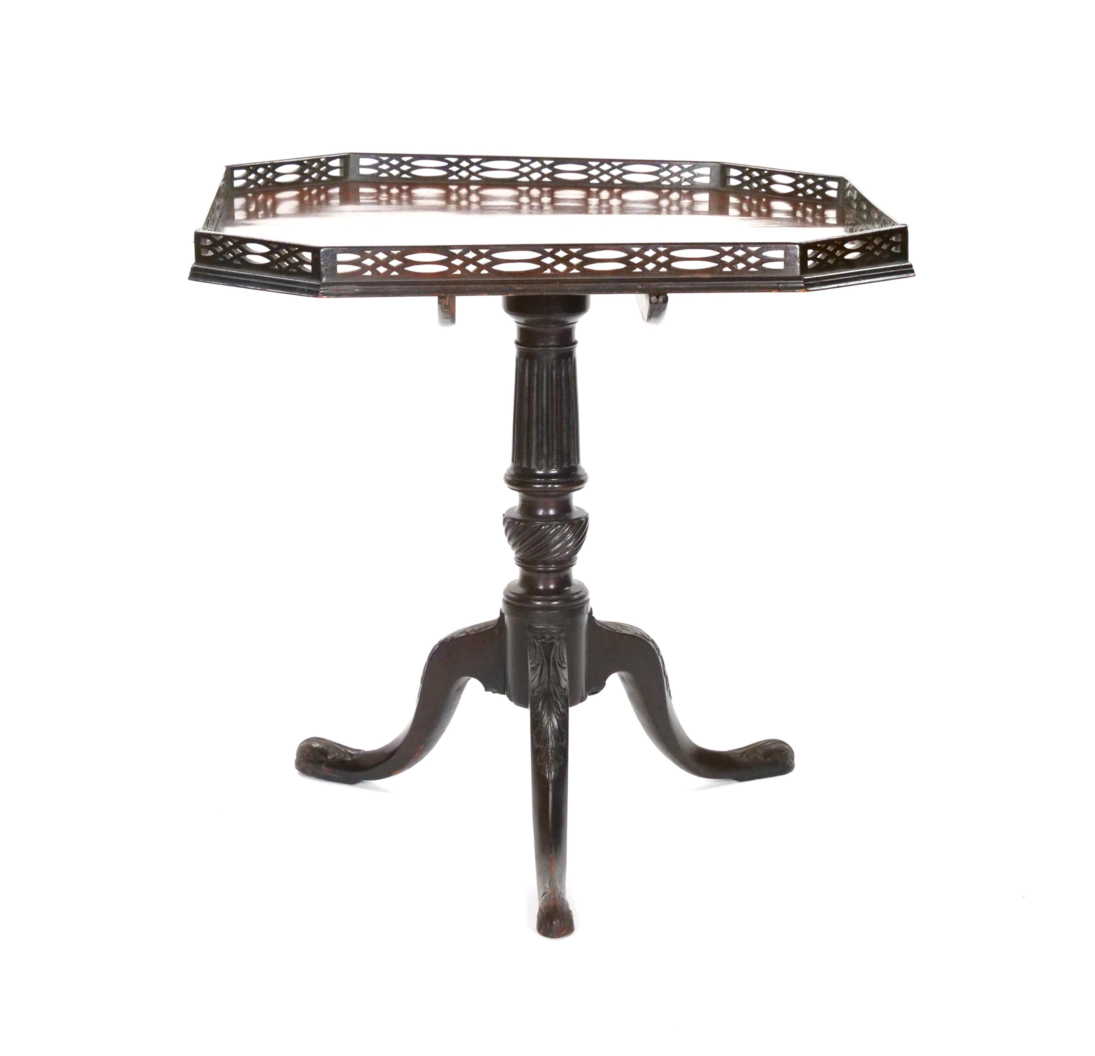 English George III Style Mahogany Tilt Top Table For Sale