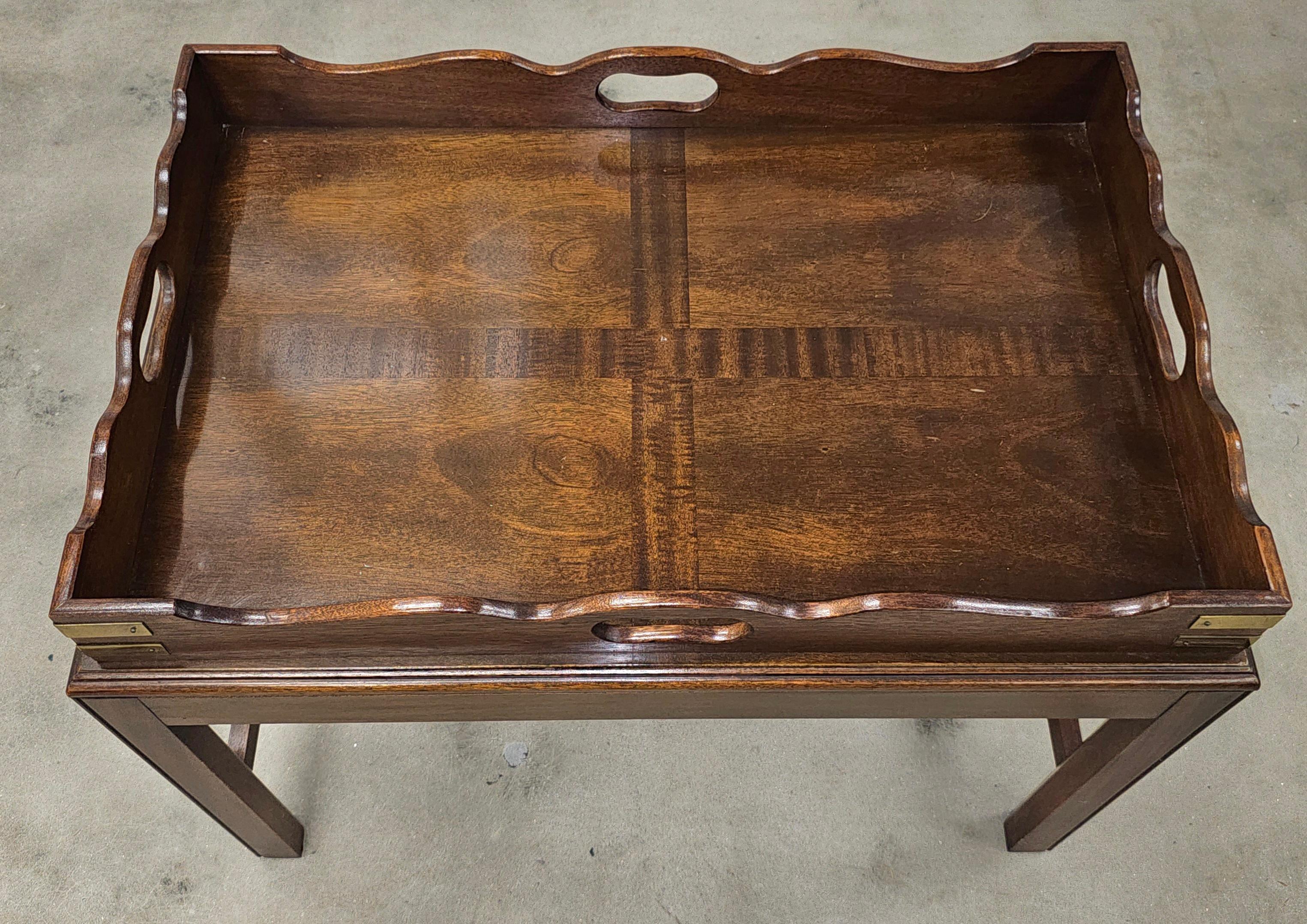 American George III Style Mahogany Tray Top Cocktail Table For Sale