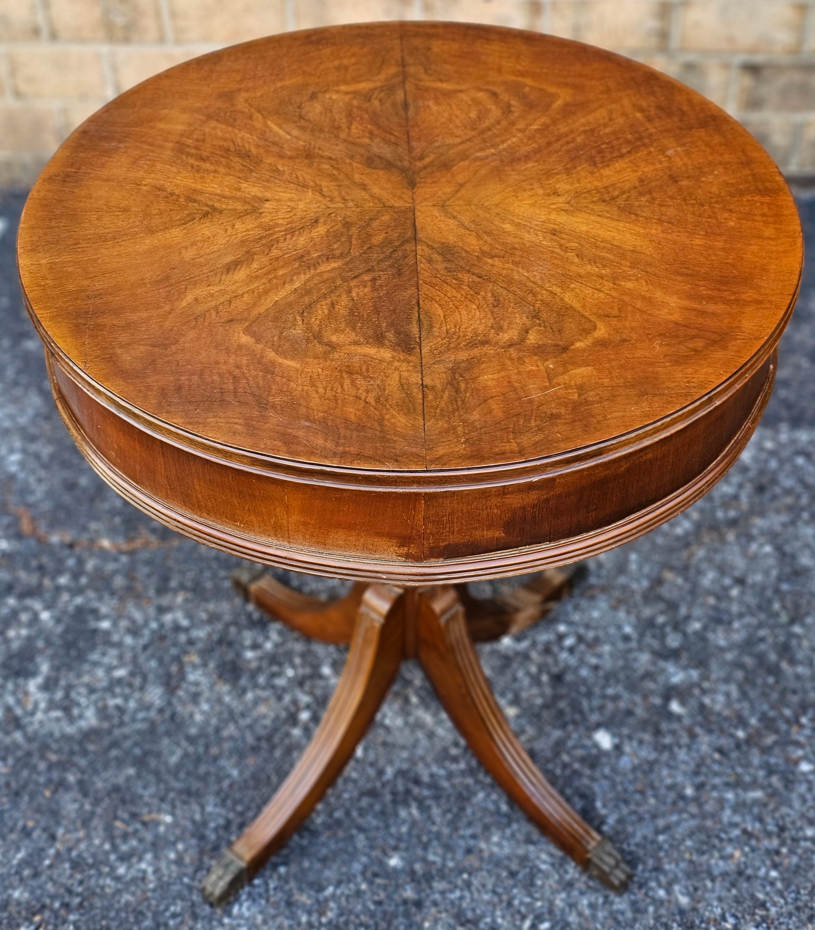 Early 20th Century George III Style Mahogany Two-Drawer Drum Table In Good Condition For Sale In Germantown, MD