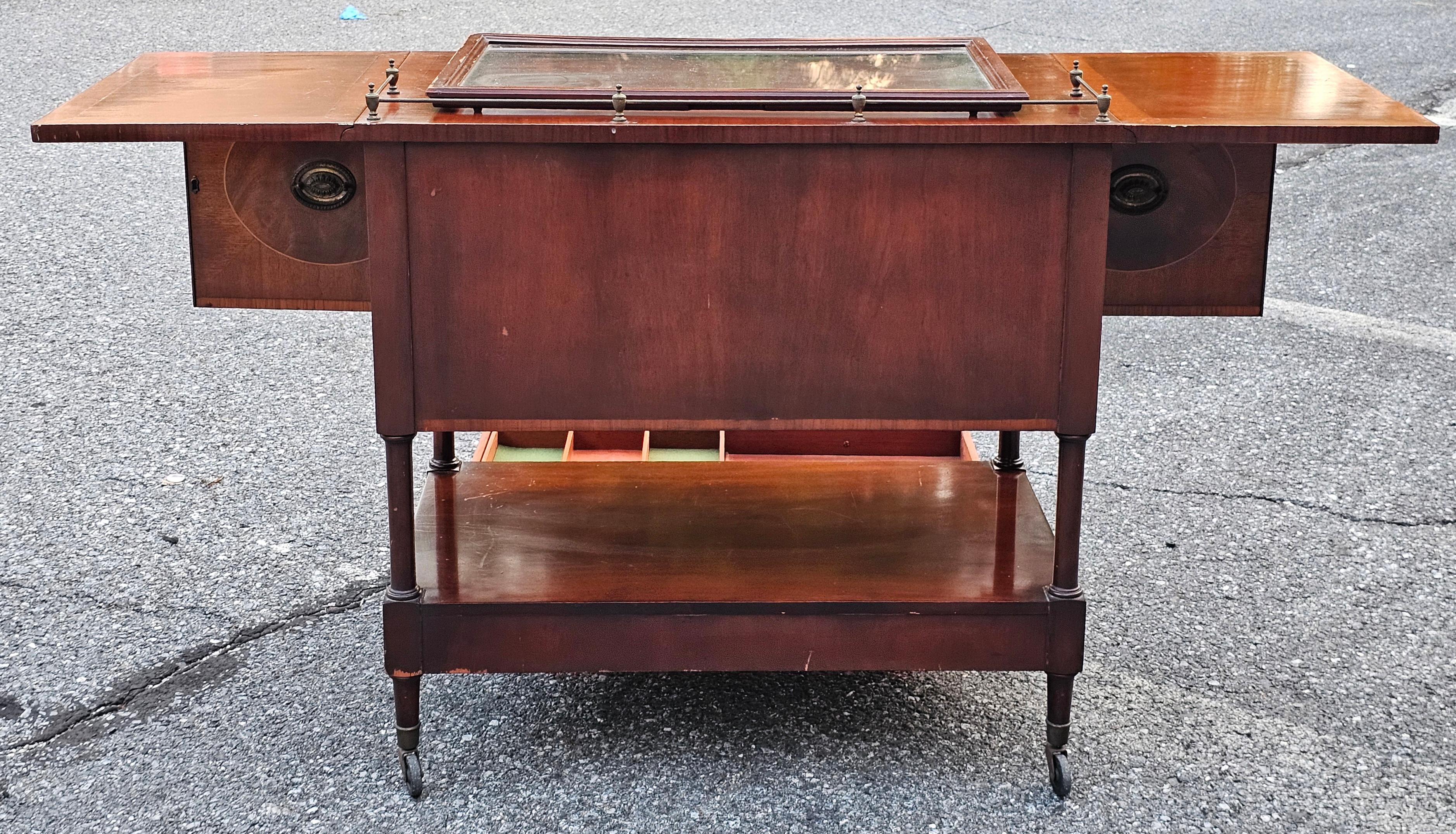 George III Style Marquetry Inlaid Mahogany Drop Leaf Wheeled Dry Bar For Sale 8