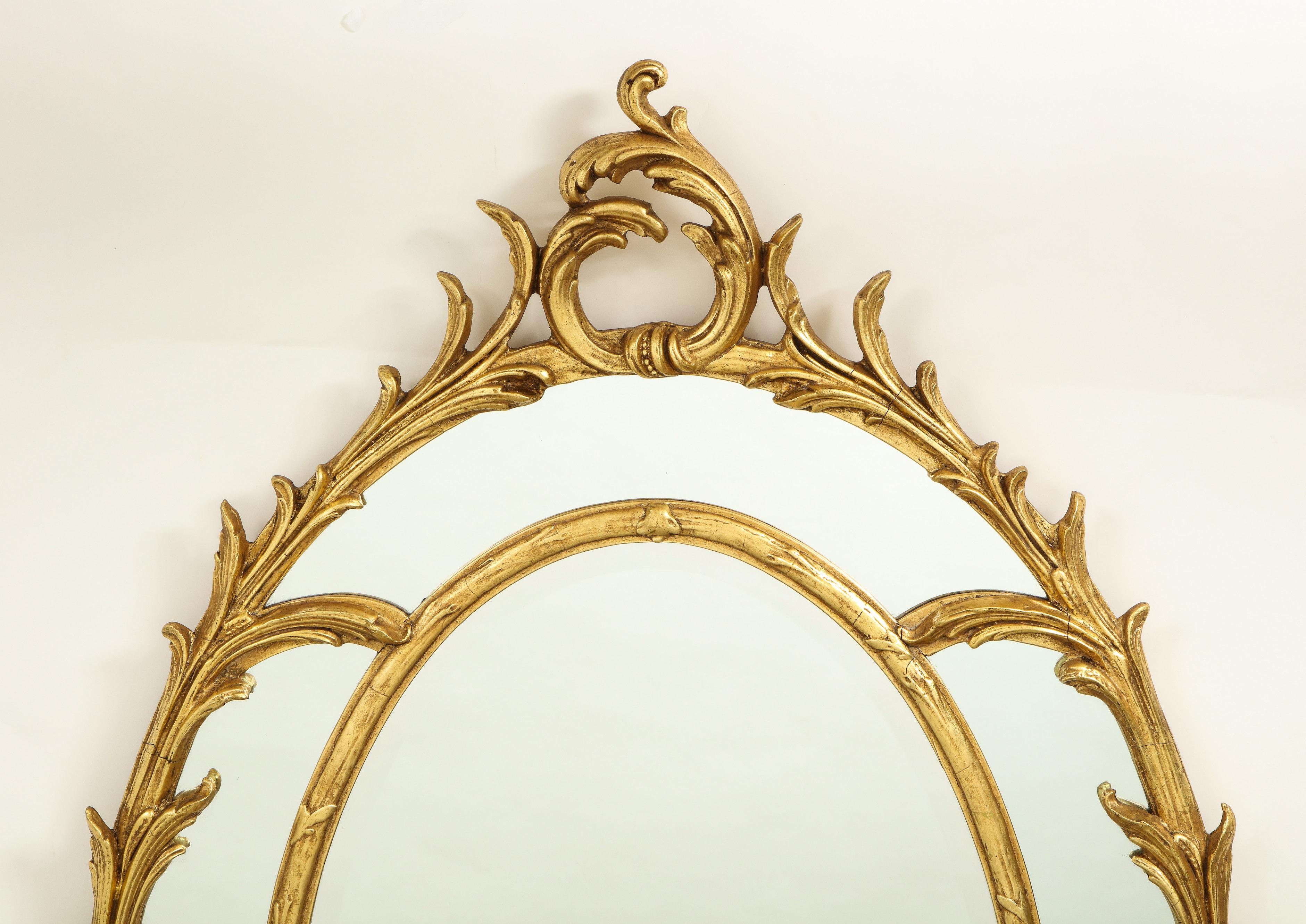 George III Style Oval Giltwood Border Glass Mirror In Good Condition For Sale In New York, NY