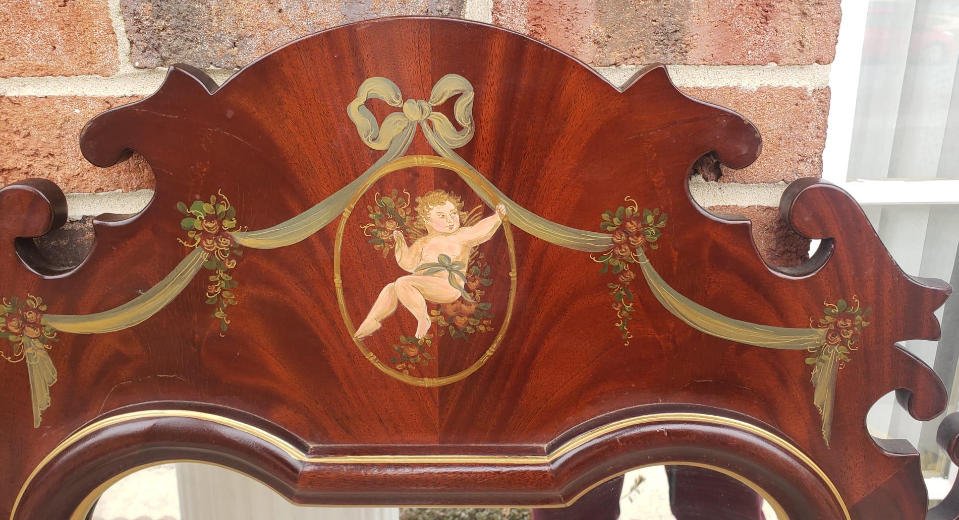 George III Style Painted and Decorated Mahogany Wall Mirror In Excellent Condition For Sale In Germantown, MD