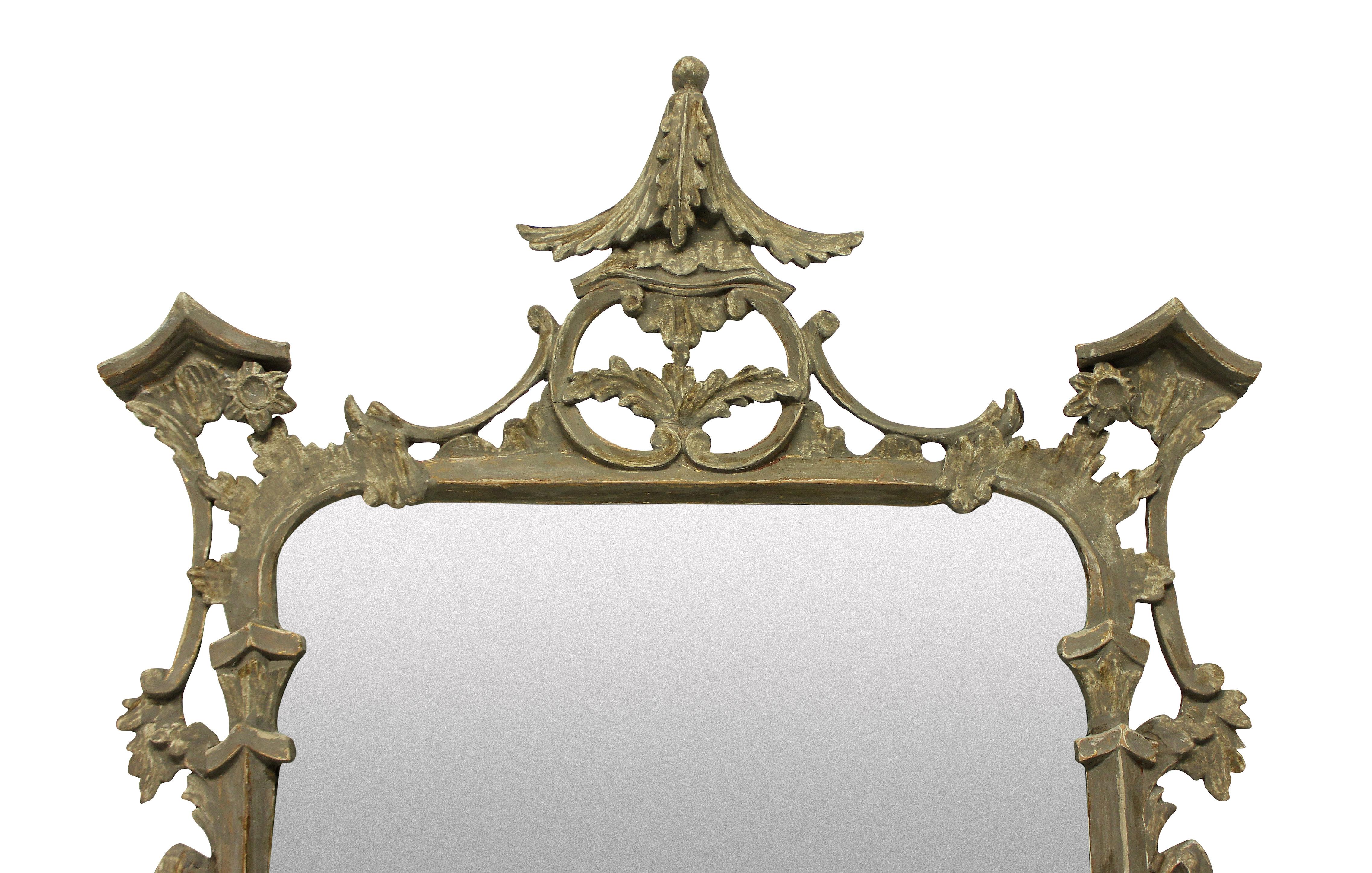 George III Style Painted Chinese Chippendale Style Mirror In Good Condition In London, GB