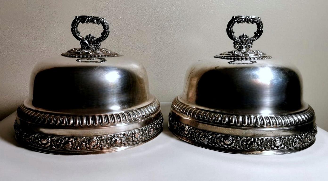 Silvered George III Style Pair of English Round Meat Plate Covers in Silver Plated