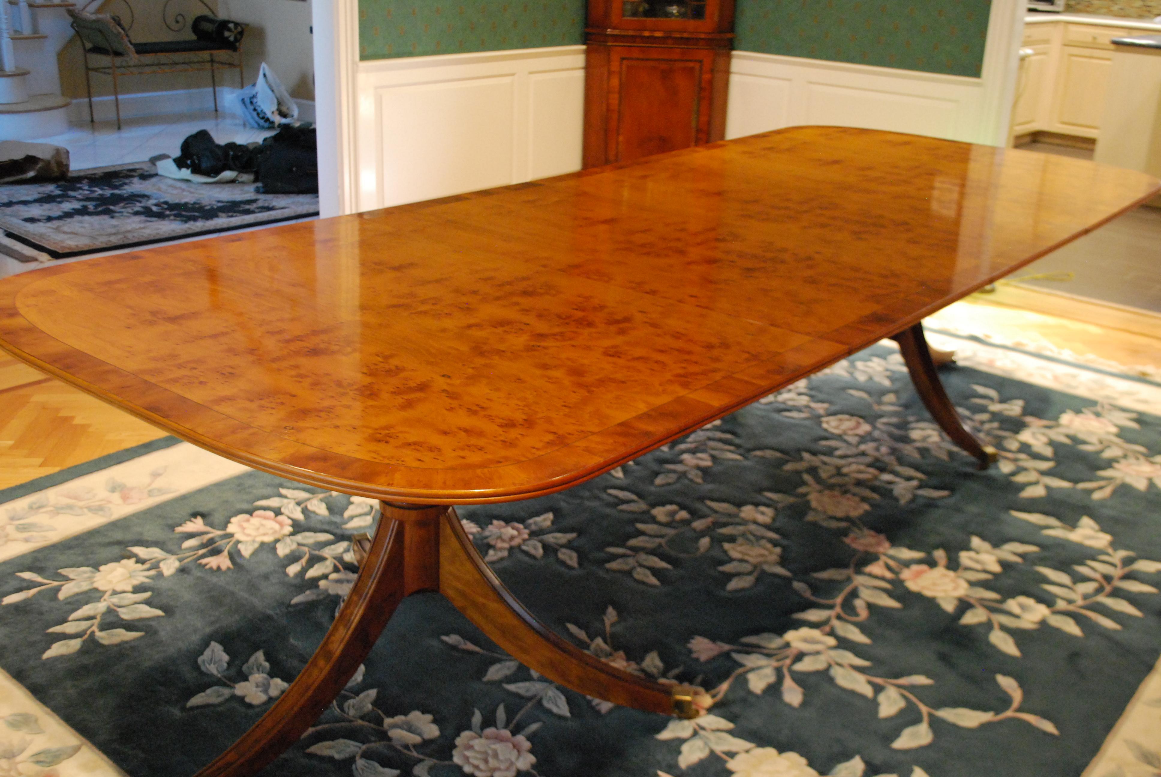 20th Century George III Style Pedestal Table in Yewood