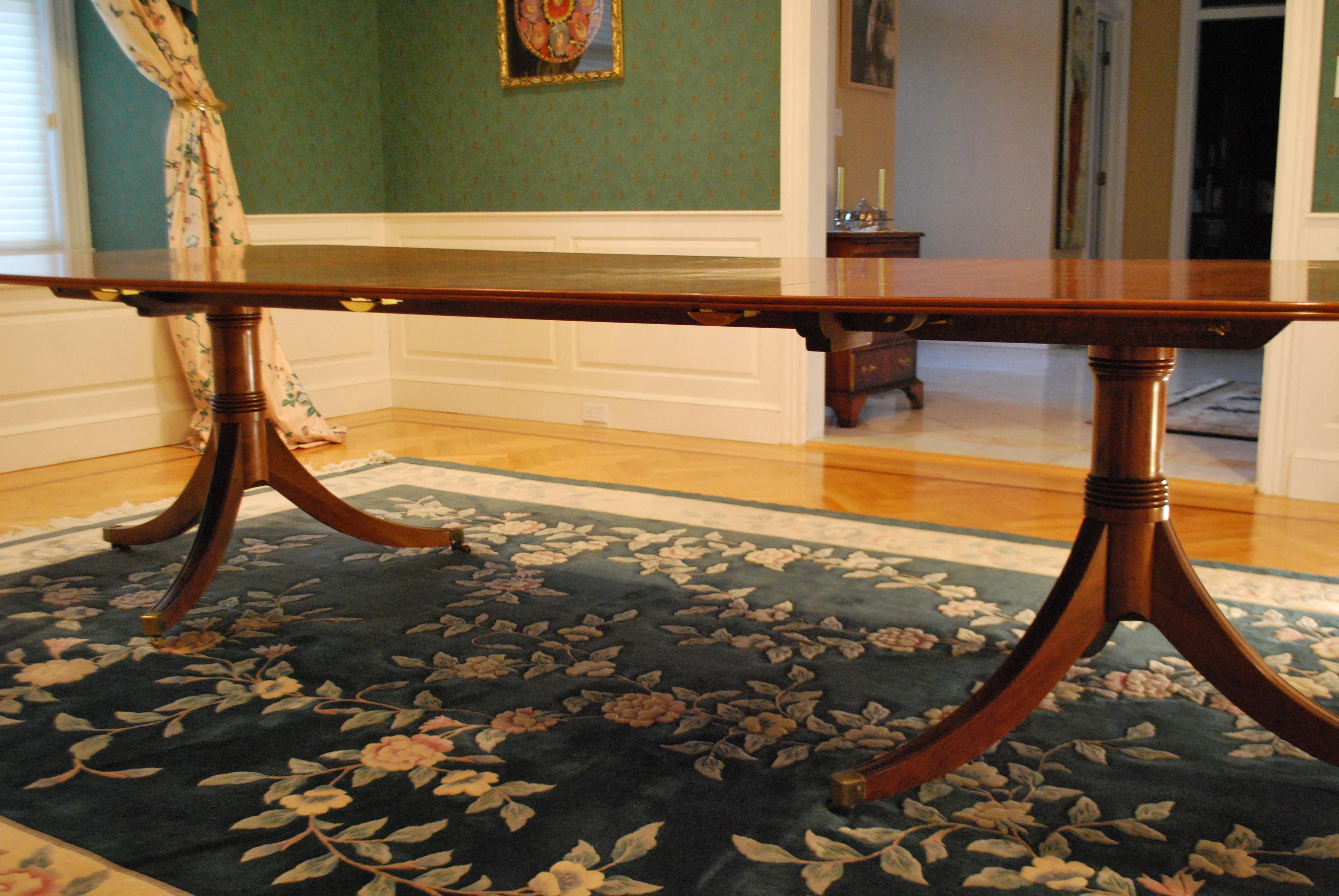 George III Style Pedestal Table in Yewood 3