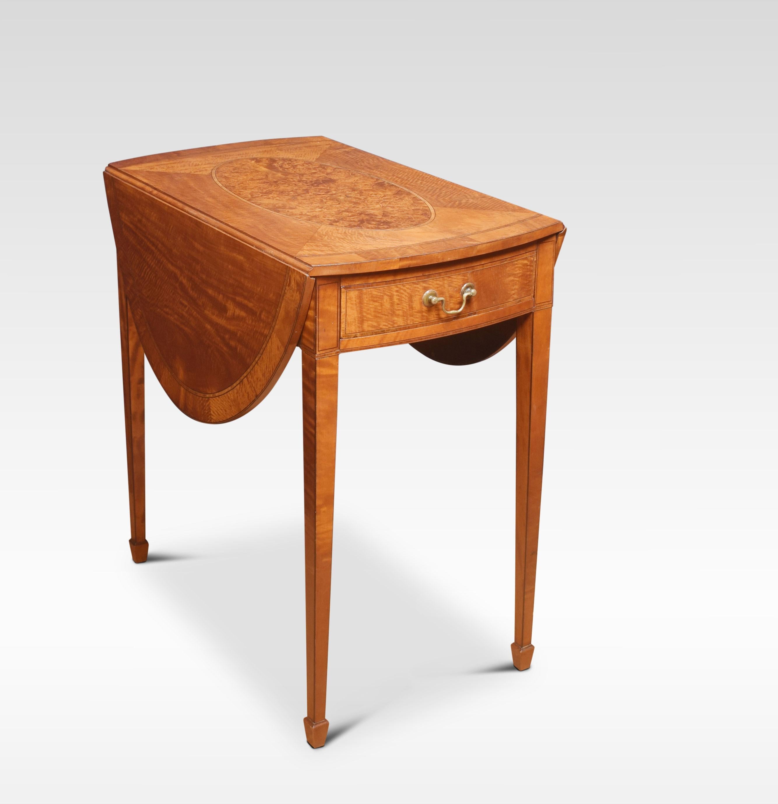 Pembroke-Tisch aus Seidenholz im George-III-Stil im Angebot 1