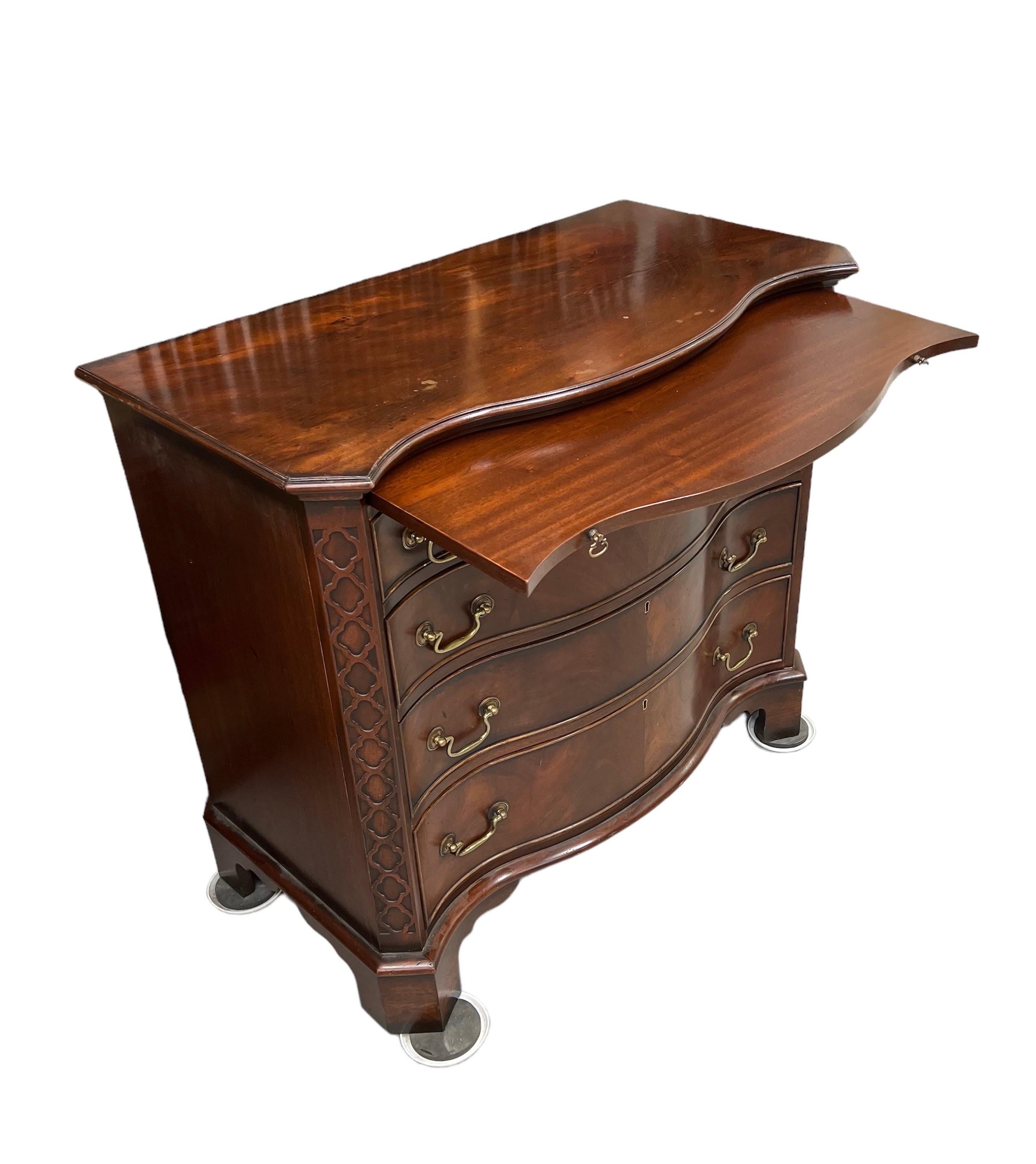 Polished George III Style Serpentine Mahogany Chest of Drawers For Sale