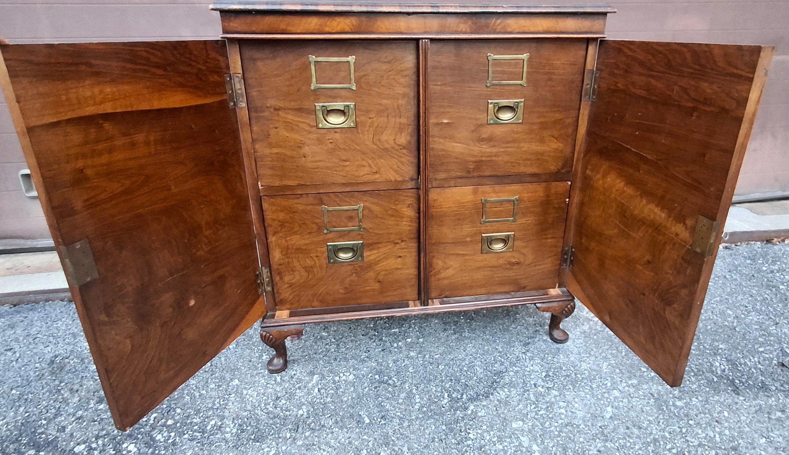 George III Style Crotch Walnut Double Door 4-Drawer Locking Filing Cabinet For Sale 4