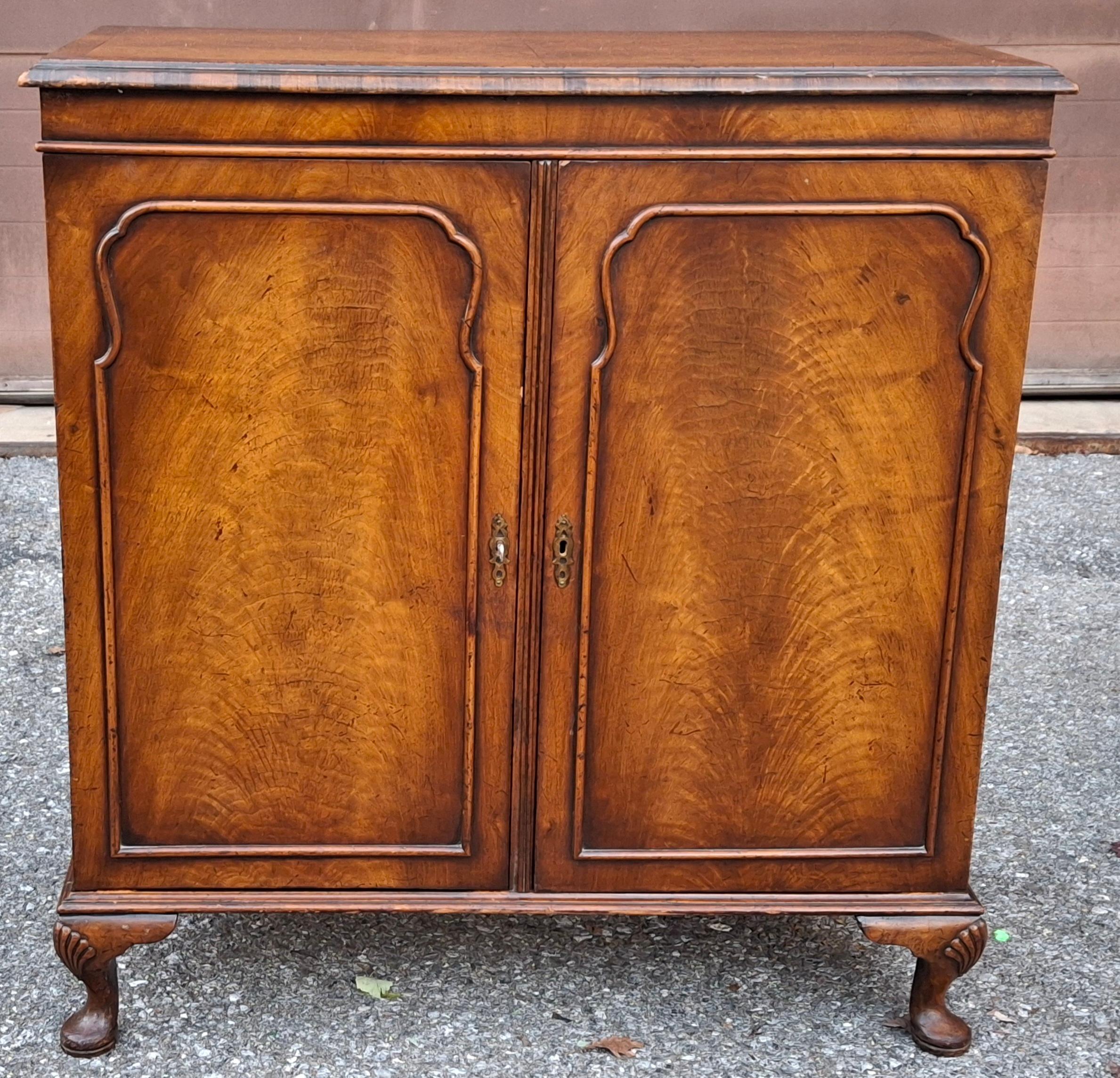 Inlay George III Style Crotch Walnut Double Door 4-Drawer Locking Filing Cabinet For Sale
