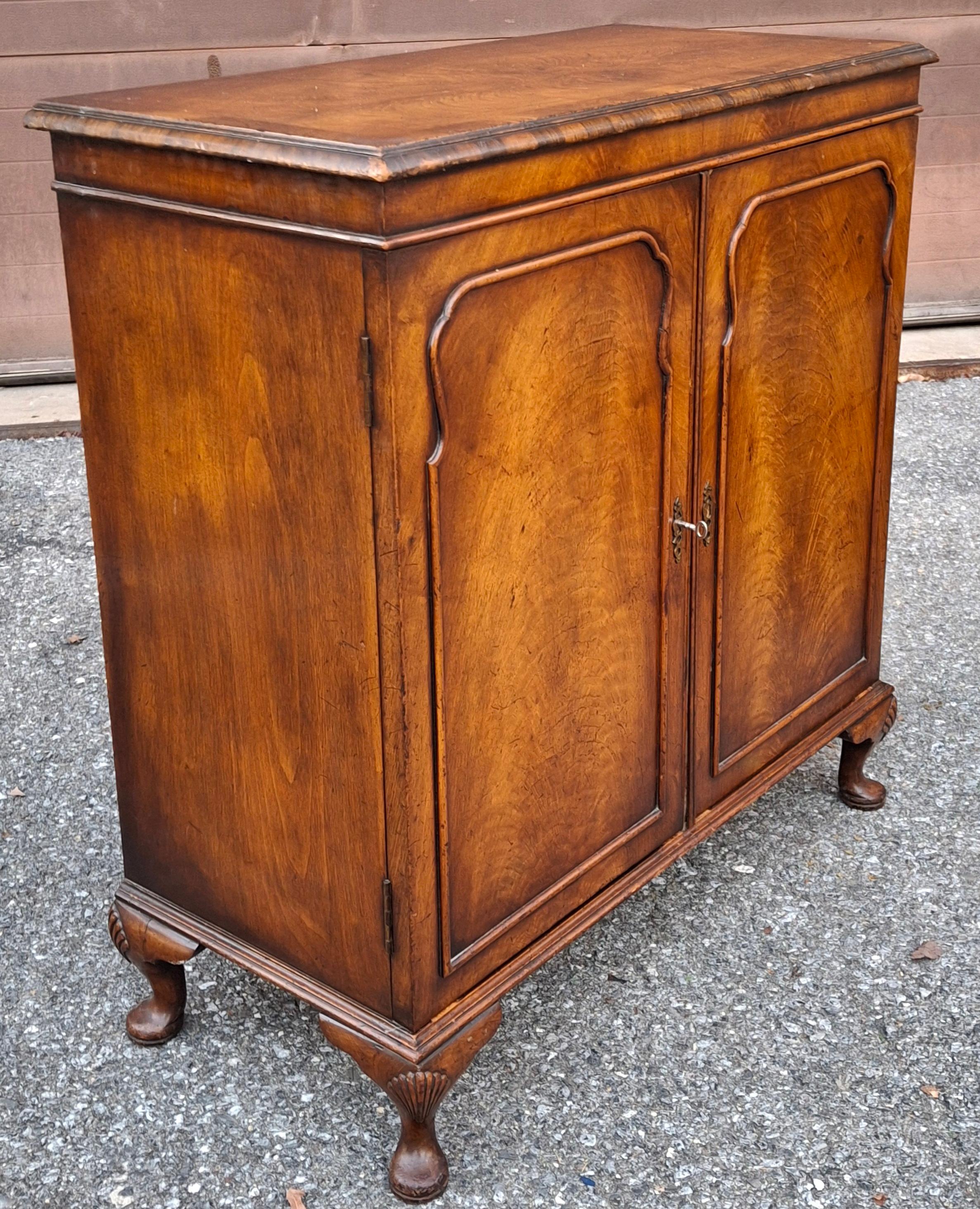 George III Style Crotch Walnut Double Door 4-Drawer Locking Filing Cabinet For Sale 1