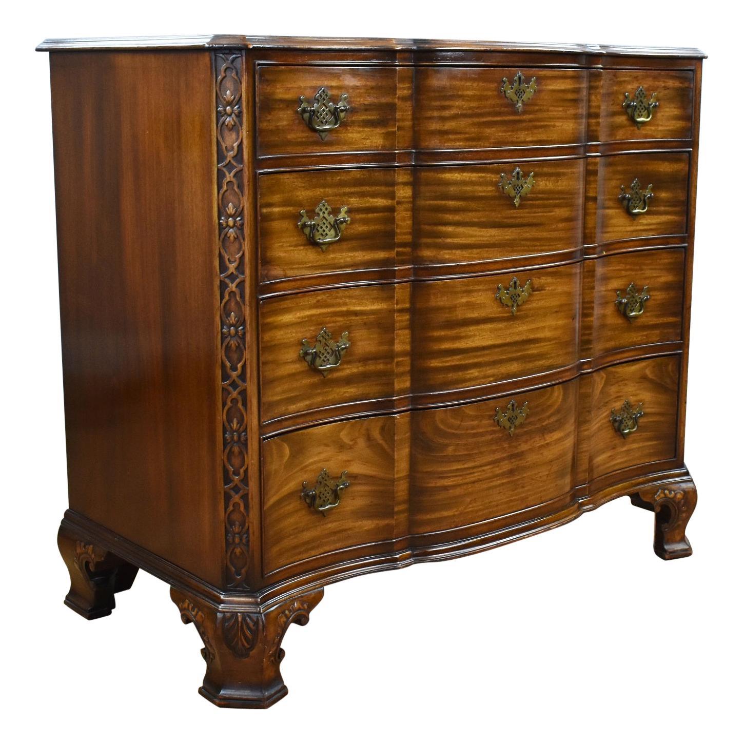George III Style "Waring and Gillow" Mahogany Serpentine Chest of Drawers For Sale