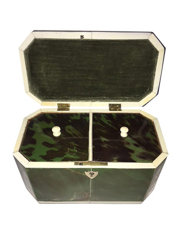 III Tea Caddy For Sale at 1stDibs