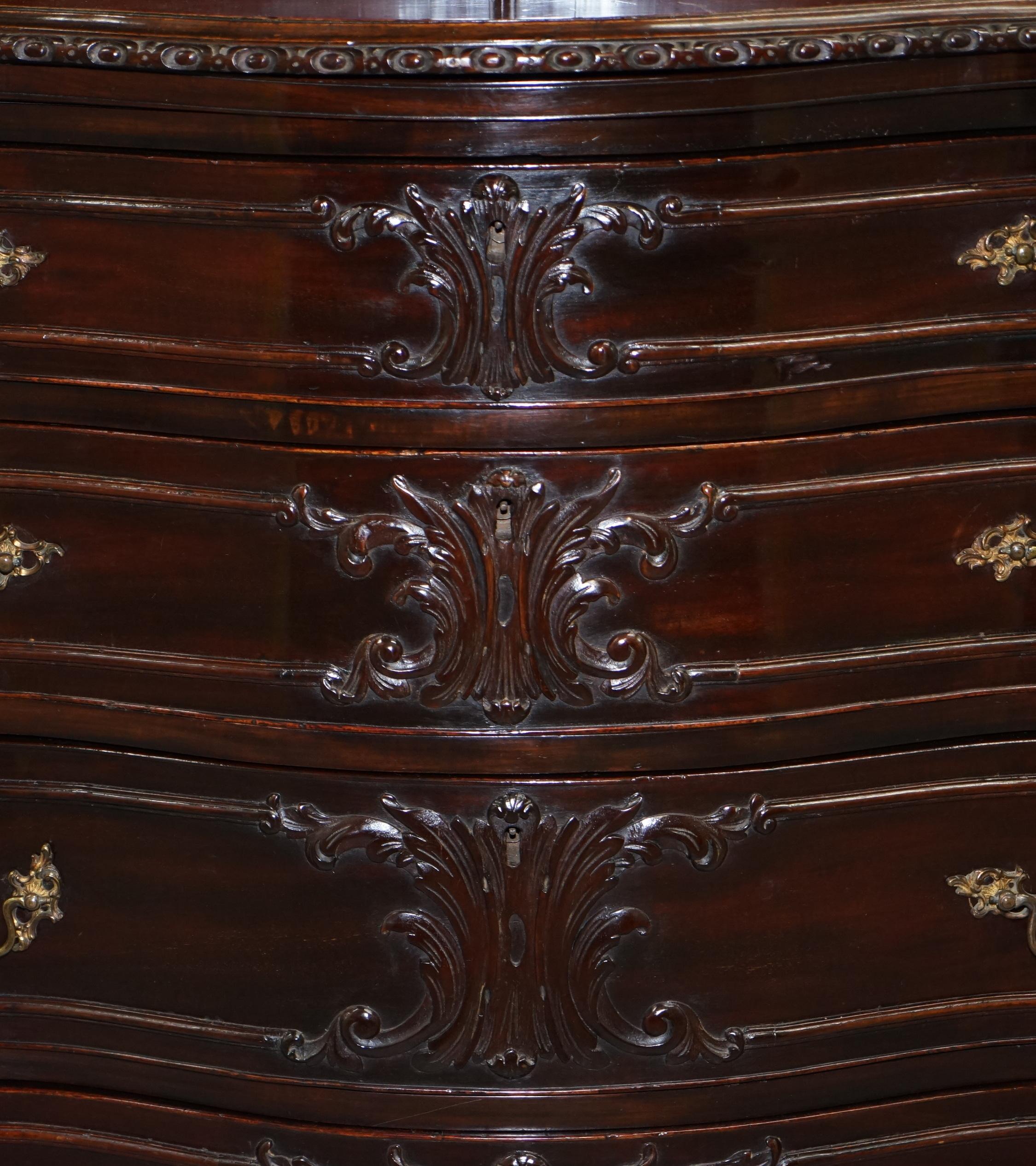 George III Thomas Chippendale Hardwood Bookcase on Serpentine Chest Drawers For Sale 6