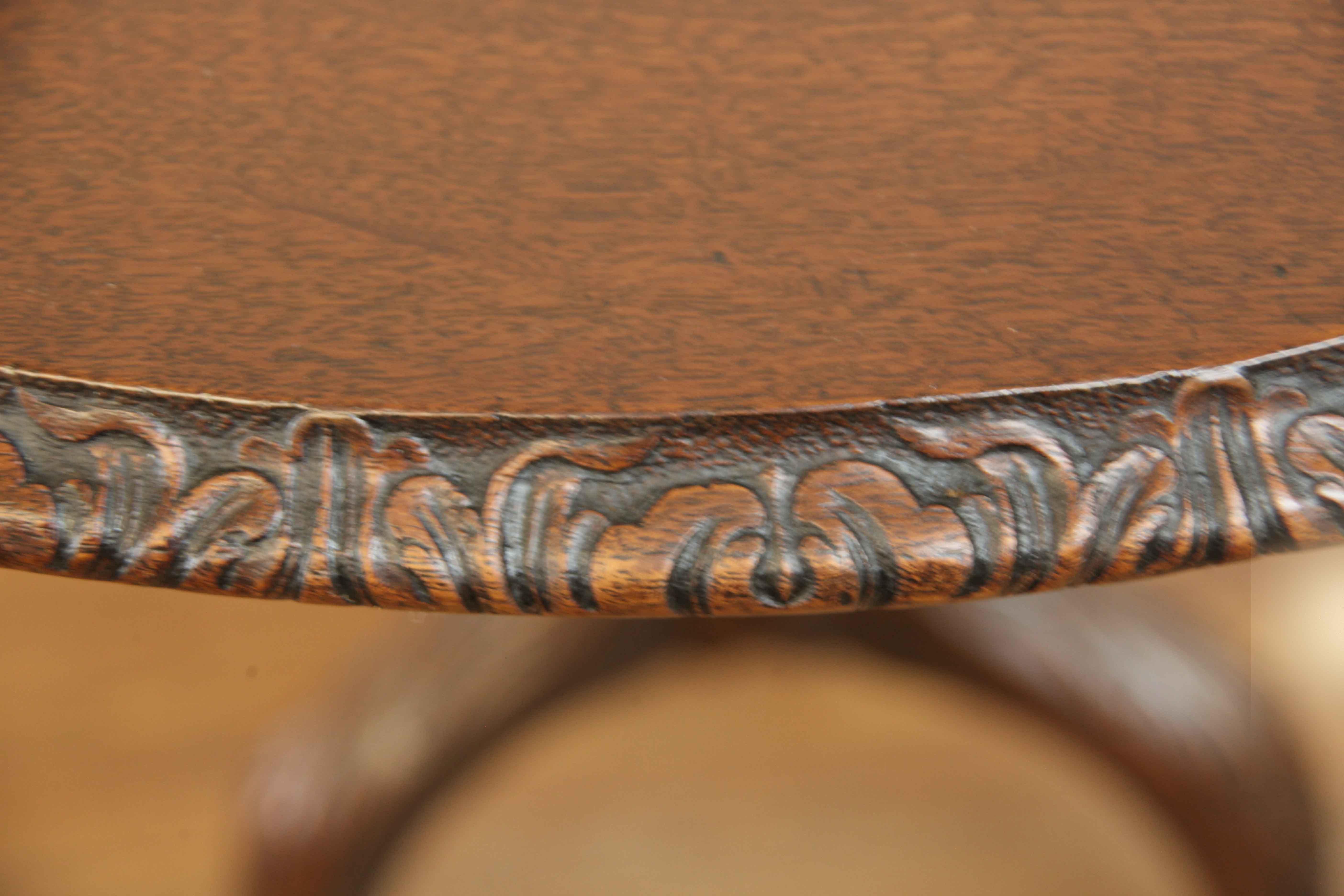 George III Tisch mit kippbarer Platte (George III.) im Angebot
