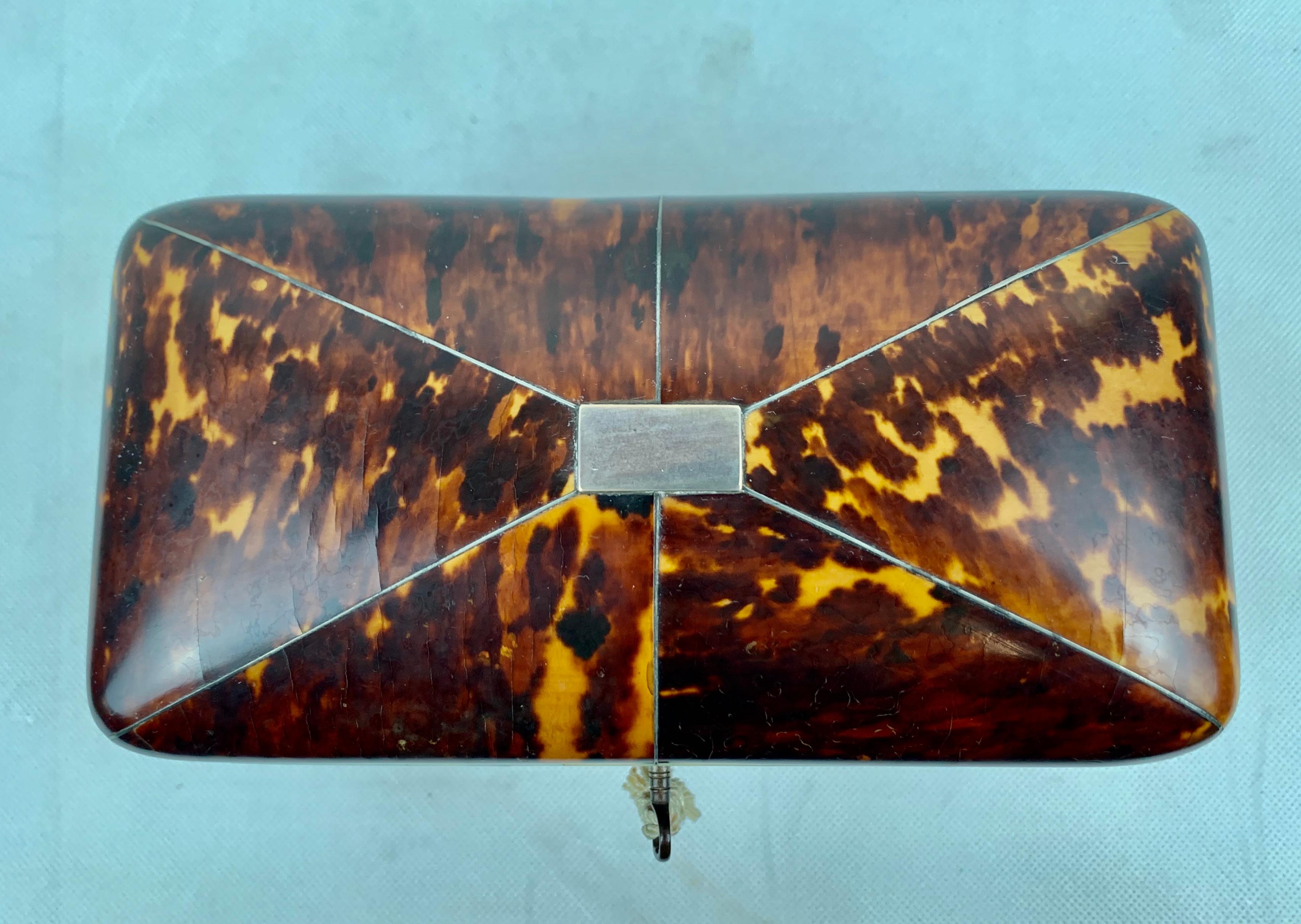 George III Tortoiseshell Tea Caddy Dome lid, Two Compartment with Key In Good Condition In West Palm Beach, FL