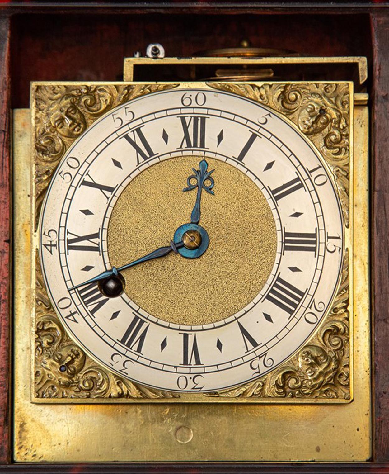George III Horloge de voyage géorgienne en écaille de tortue, mouvement Fusee, avec étui, vers 1780 en vente
