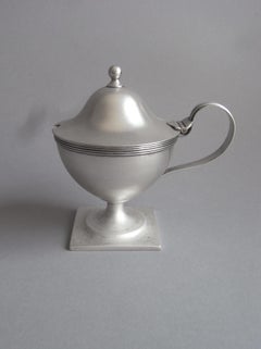 Vaso di senape "a urna" di George III realizzato a Londra nel 1808