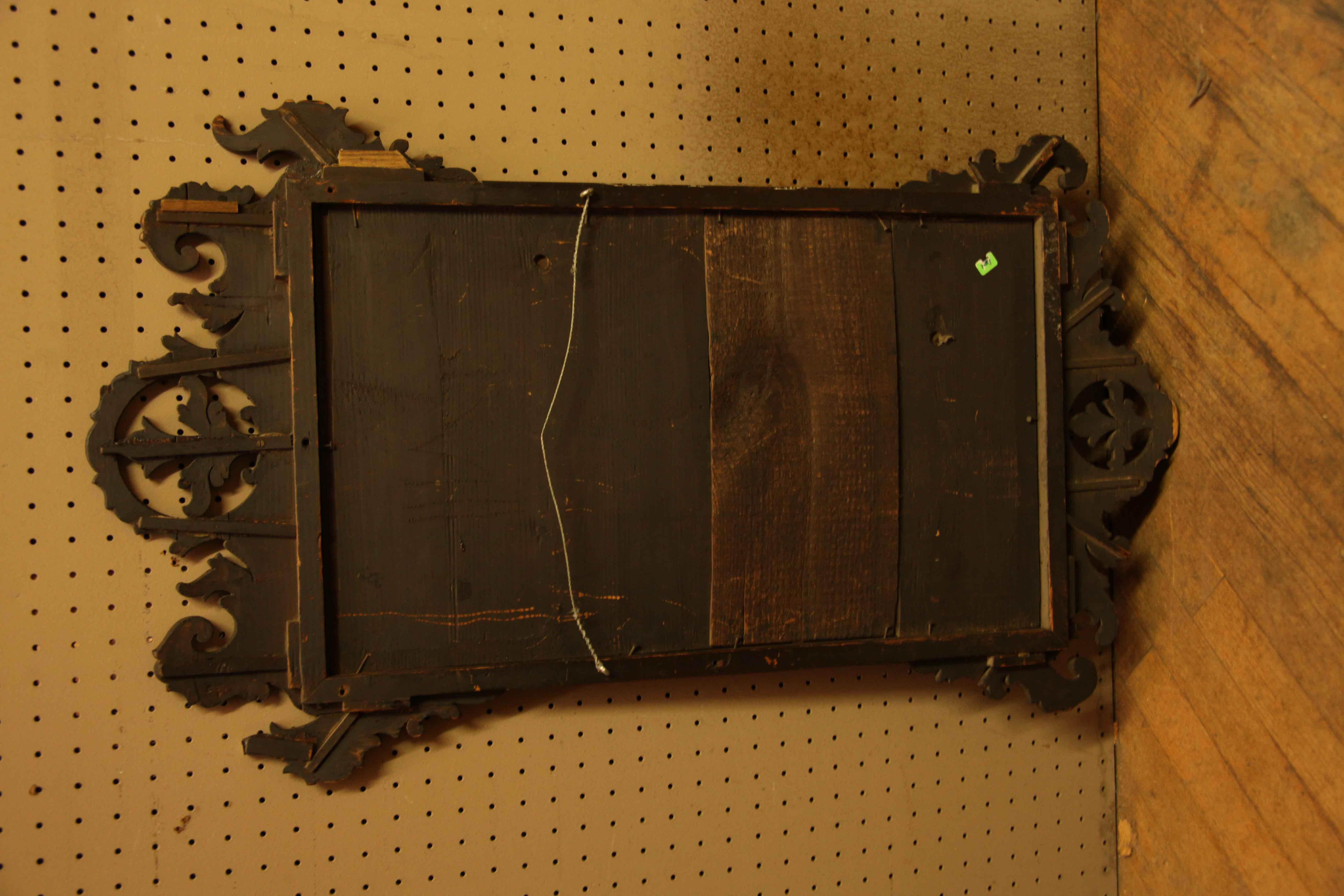 George III Wall Mirror  In Good Condition For Sale In Wilson, NC