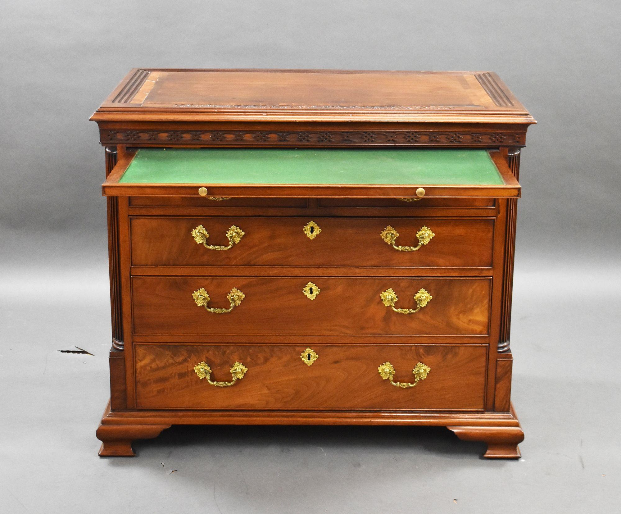 English George III Walnut Chest of Drawers For Sale