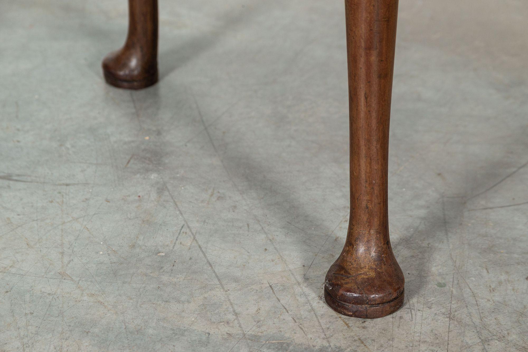 Buffet bas en noyer George III en vente 8