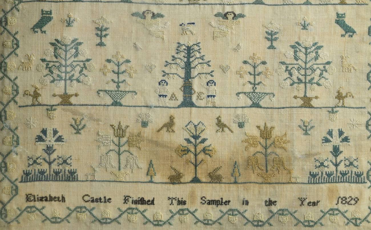 Échantillon de tapisserie anglaise George IV brodé à l'aiguille par Elizabeth Castle Bon état - En vente à Cheshire, GB