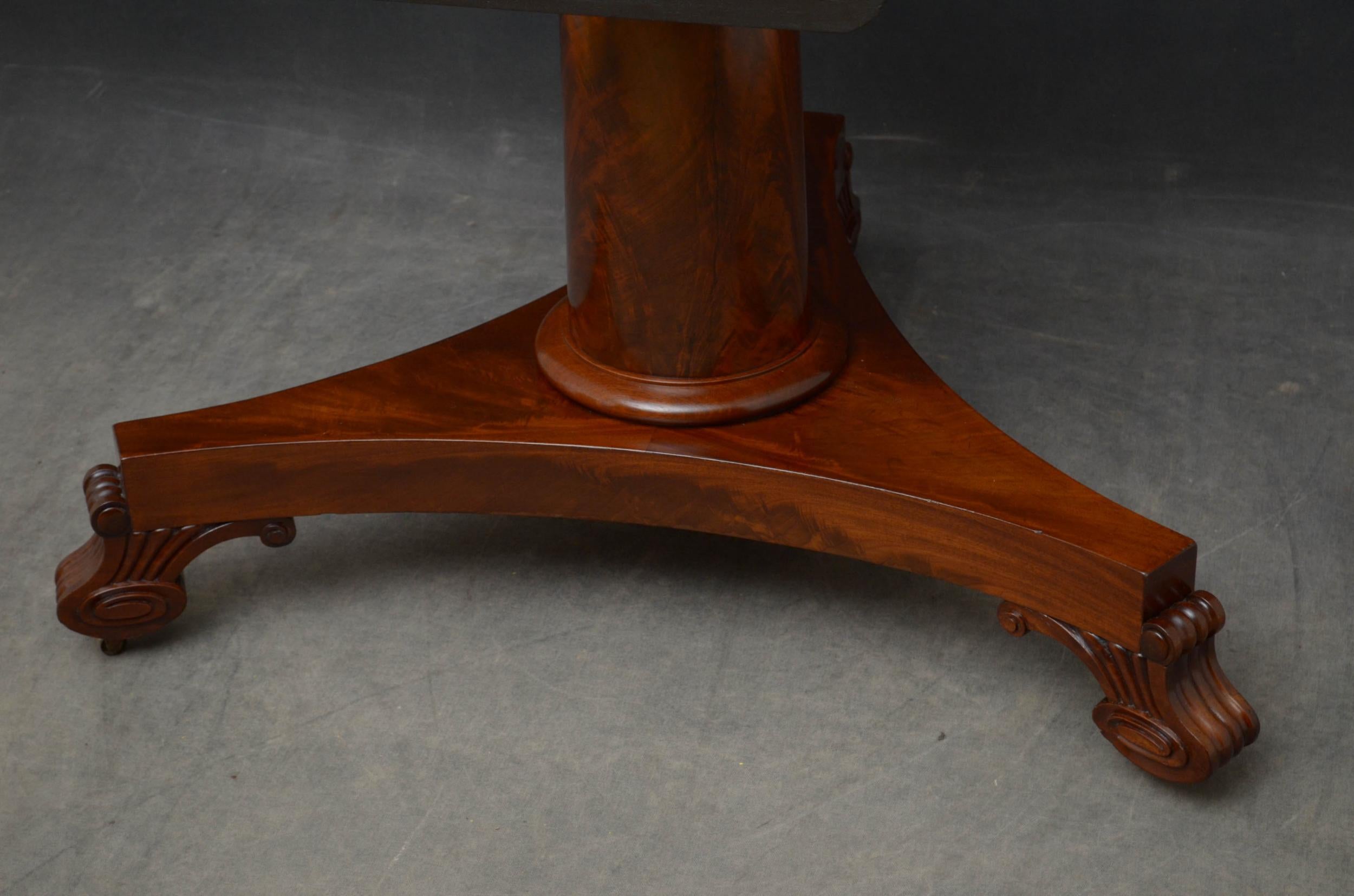 British George IV Centre Table / Dining Table