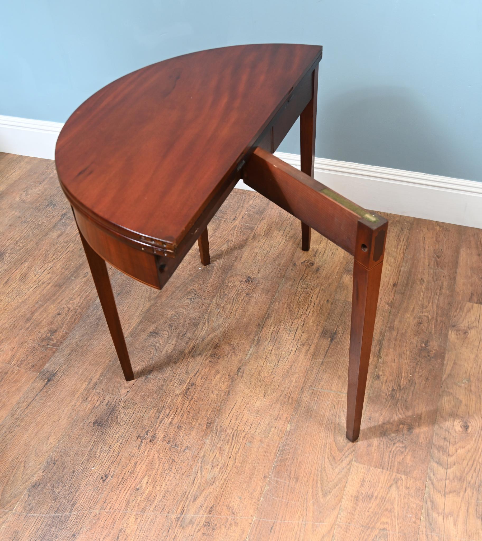 George IV Games Table Mahogany Half Round 1830 Console In Good Condition For Sale In Potters Bar, GB