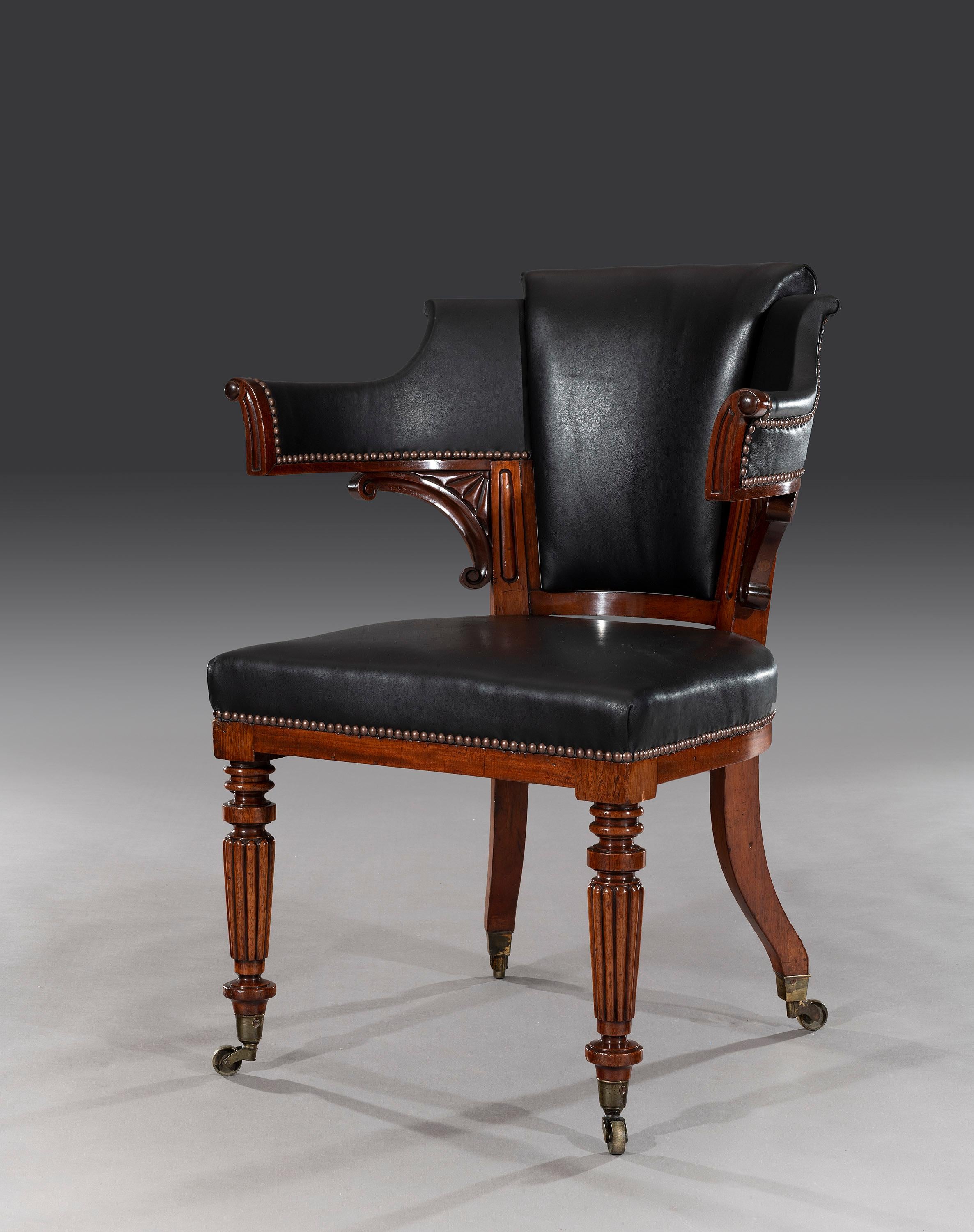 George IV late Regency Mahogany ‘Klismos’ Desk Chair In Good Condition For Sale In Bradford on Avon, GB