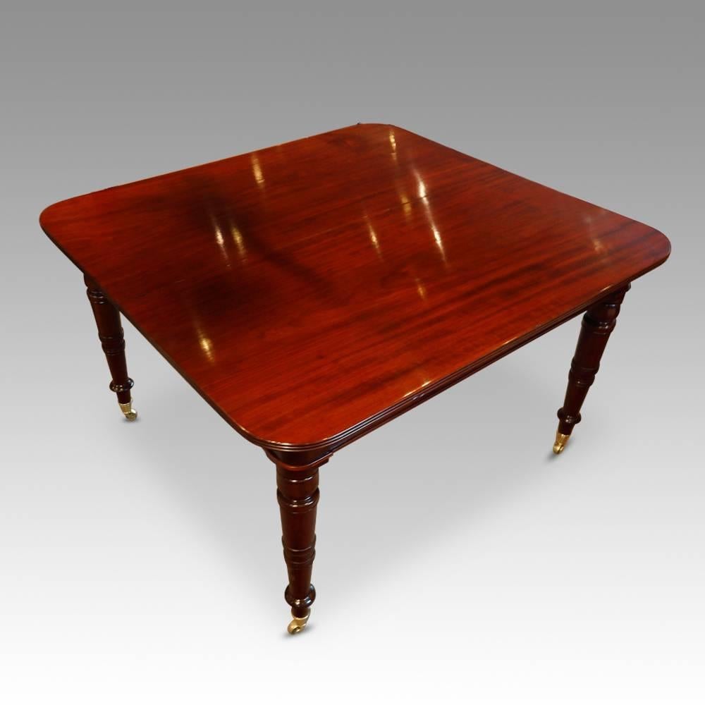 George IV mahogany extending dining table
This George IV mahogany extending dining table would have been made circa 1830
Made of a fine mahogany, and with its original leaves.
This table pulls out to extend to take the leaves on a gliding