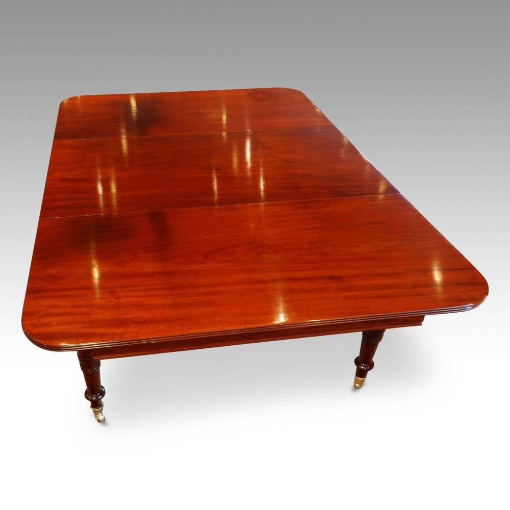 English George IV Mahogany Extending Dining Table