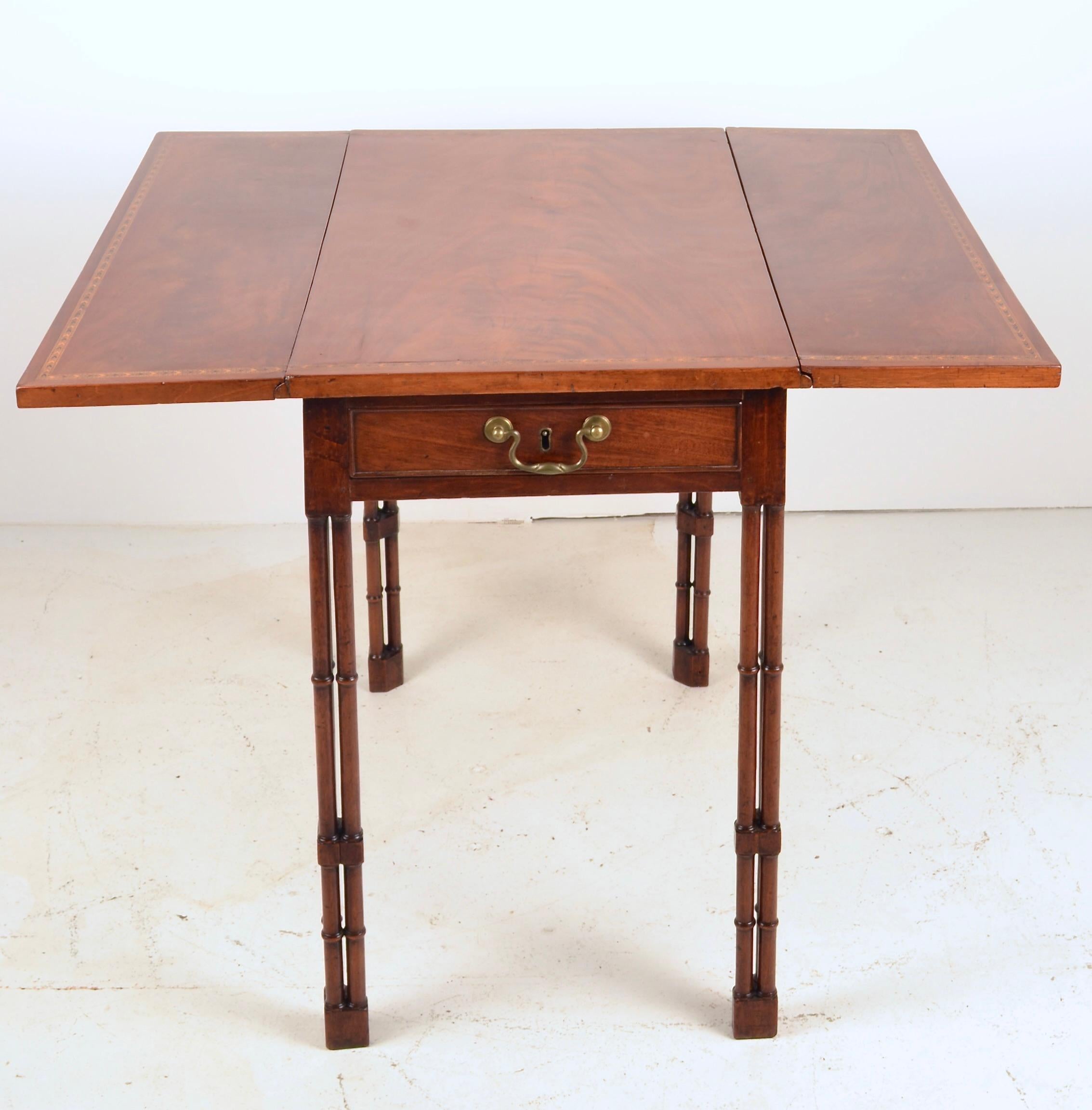 George IV Mahogany Pembroke Table, England c 1830 In Good Condition In Norwalk, CT