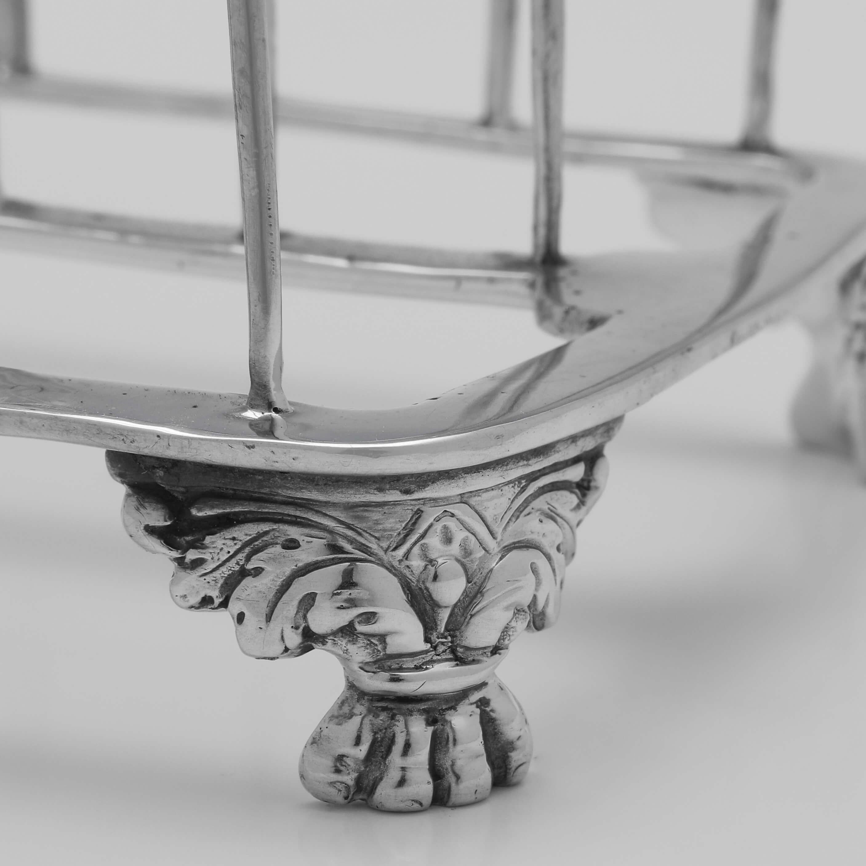 Early 19th Century George IV Period Pair of Sterling Silver Toast Racks, Hallmarked in London 1823 For Sale