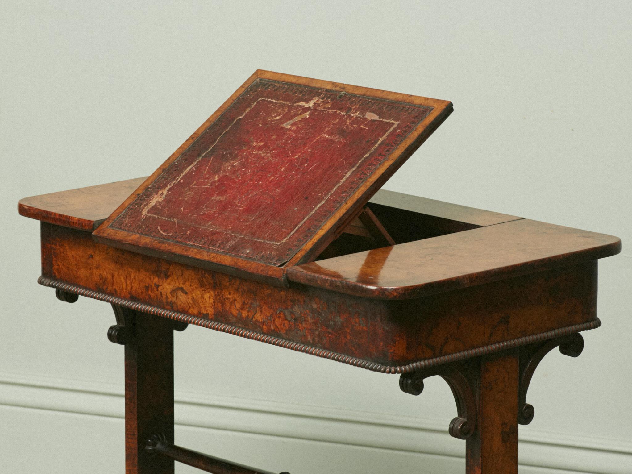 George IV Pollard Oak Writing Desk In Good Condition For Sale In London, GB