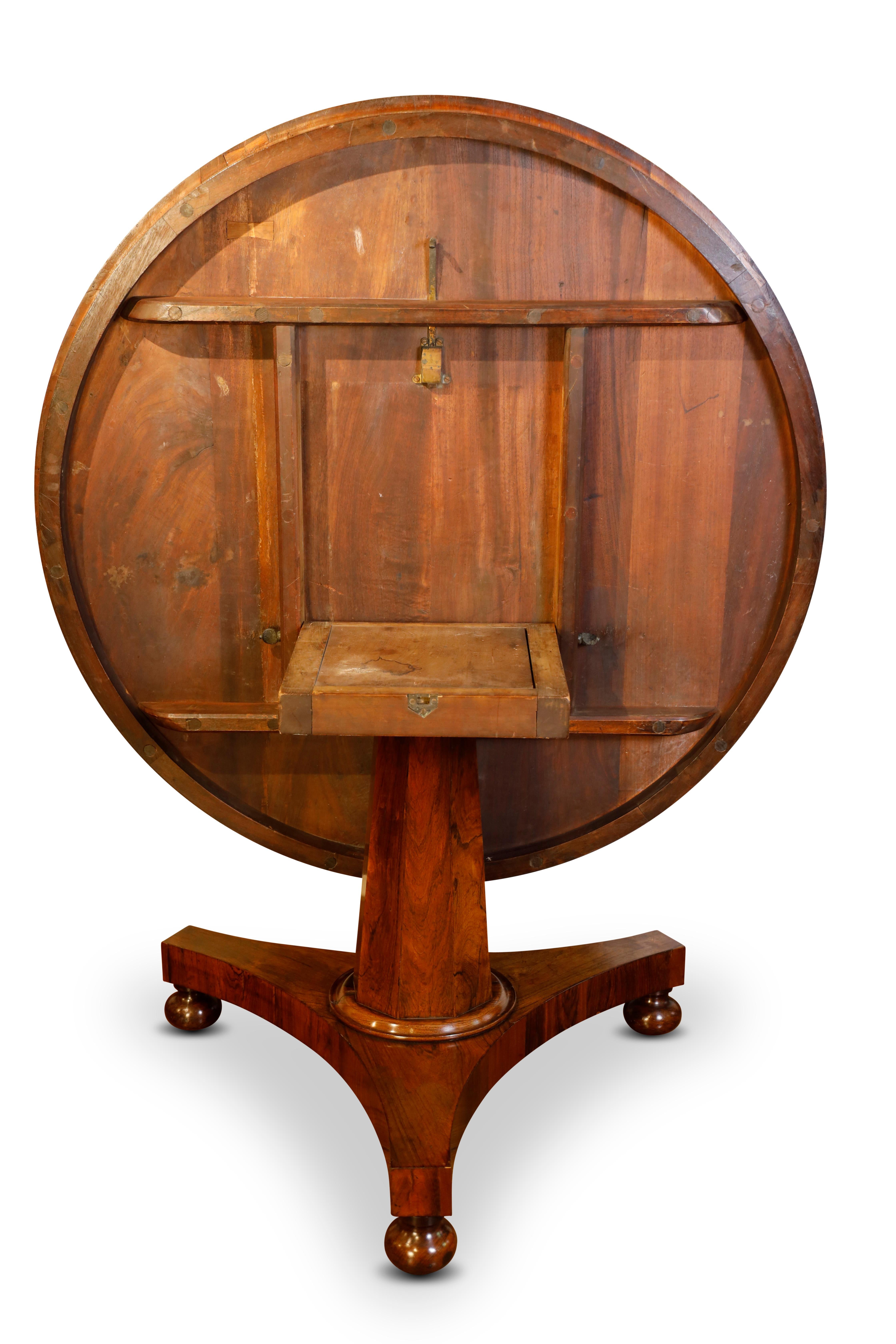 19th Century George IV Rosewood Circular Center Table For Sale