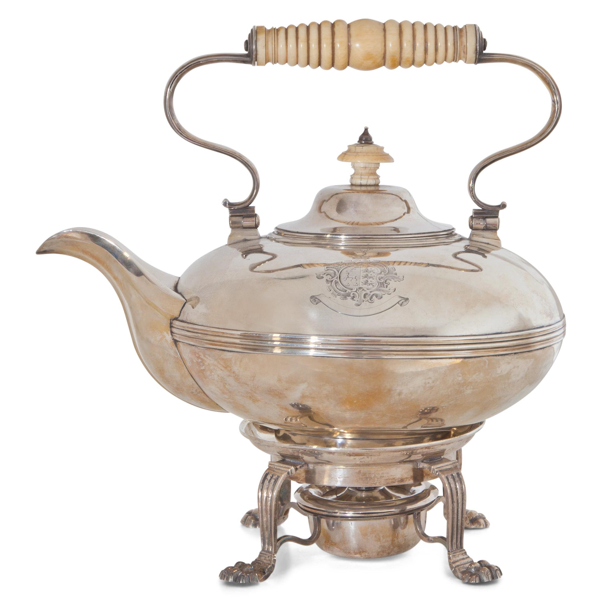 Irish George IV Silver Tea Pot, Dublin, 1828-1829