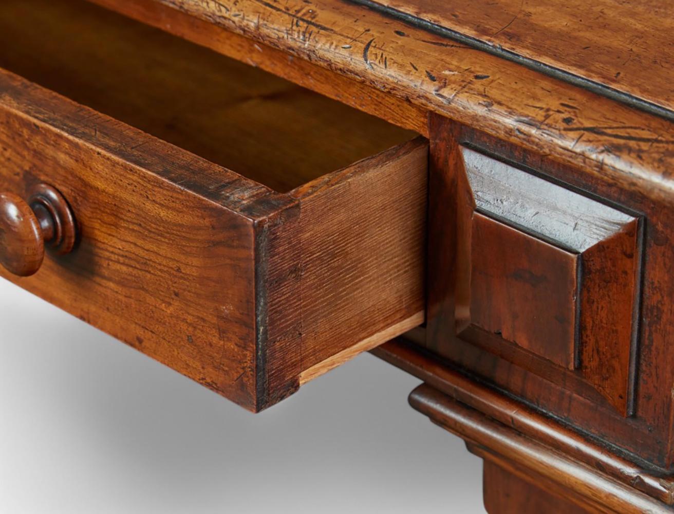 George IV Nussbaum & Wurzelholz Konsolentisch mit zwei Schubladen (Mittleres 19. Jahrhundert) im Angebot